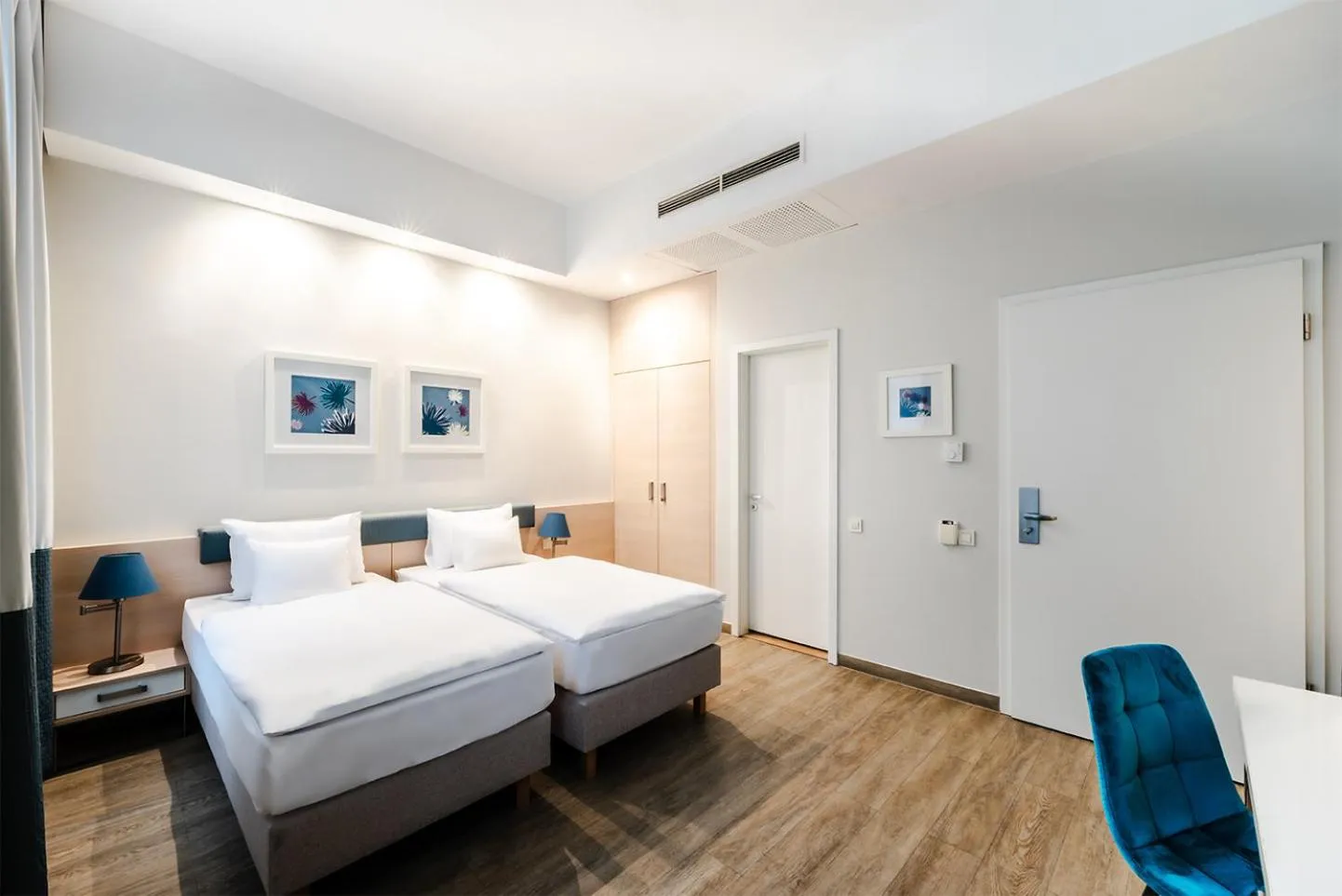 Photo of the whole room, Bed in Atrium Fashion Hotel