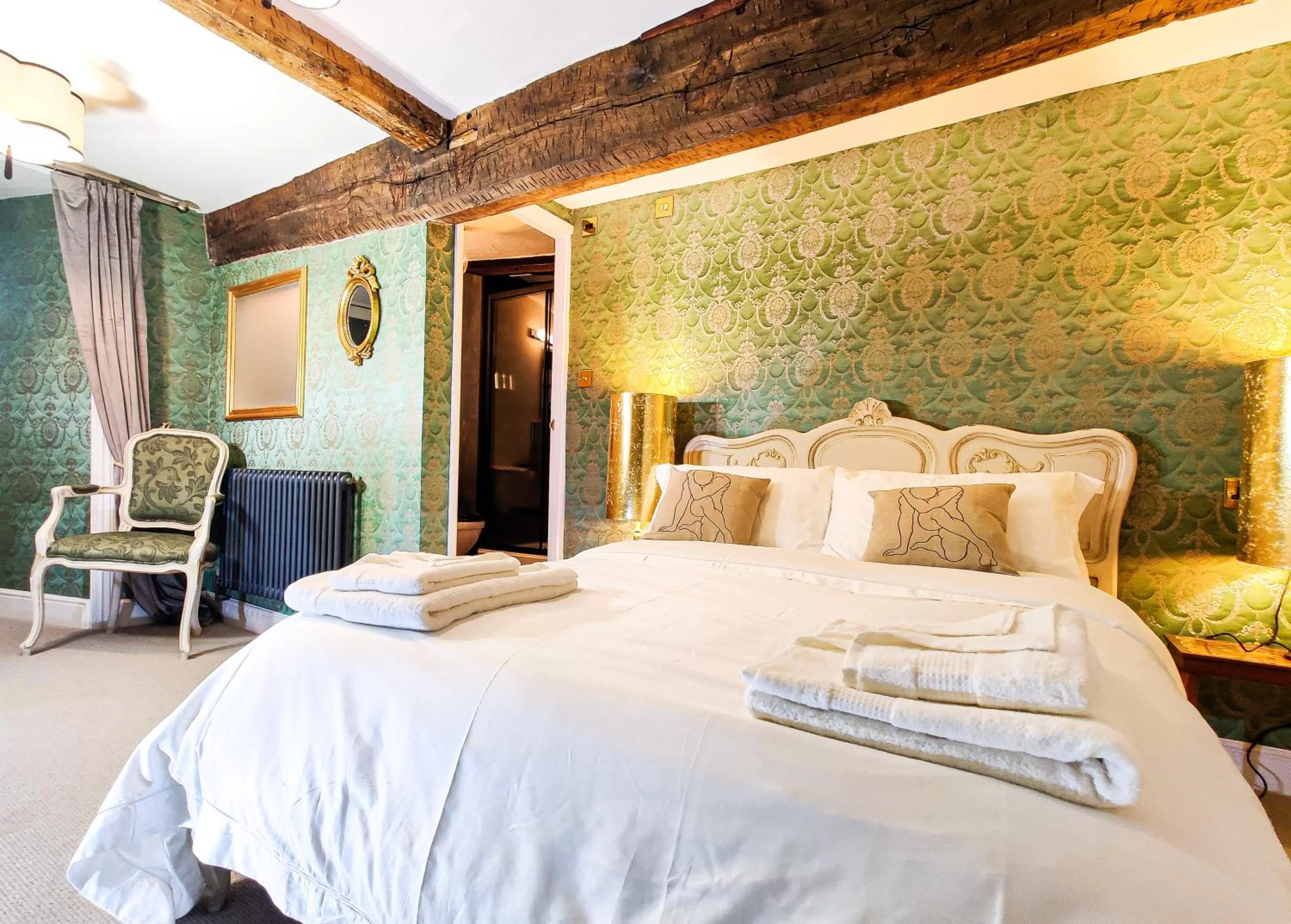 Photo of the whole room, Bed in Plas Dolguog