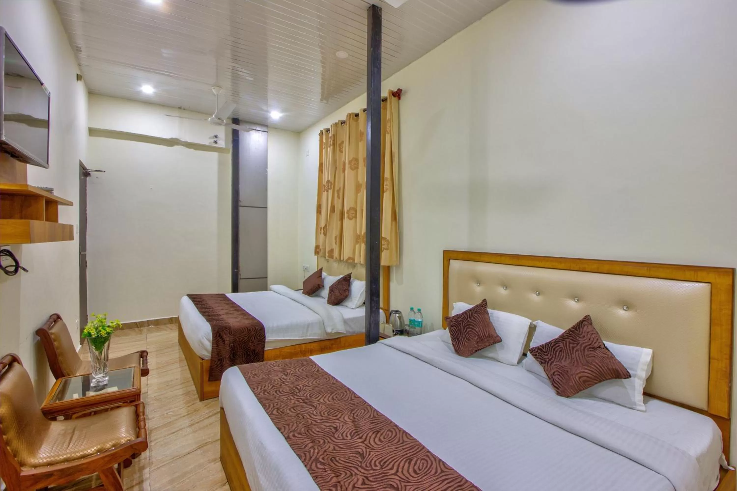 Bedroom, Bed in Hotel Bliss Valley - Hotel in Dharamshala