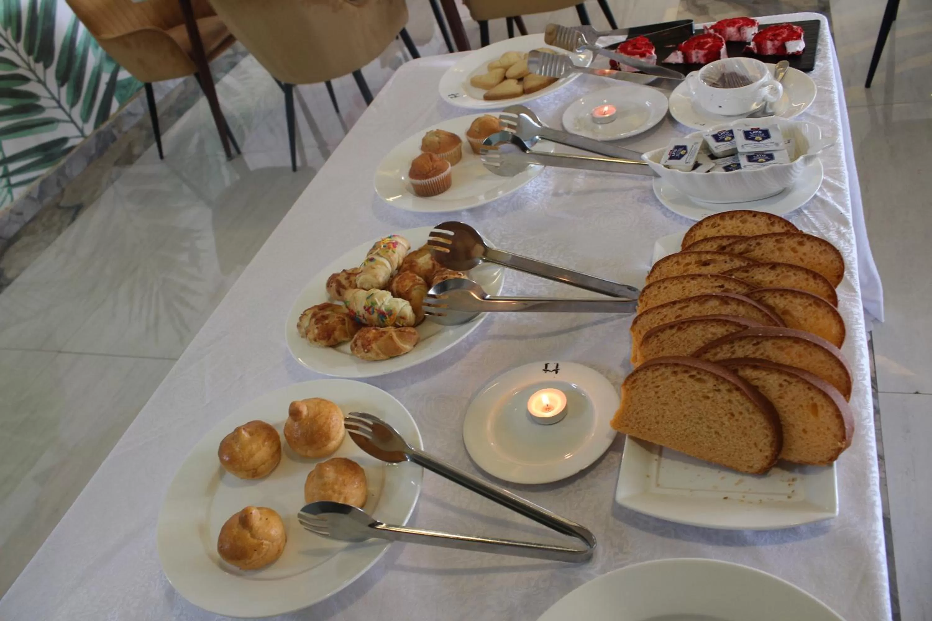 Continental breakfast in Hotel Horizon Entebbe