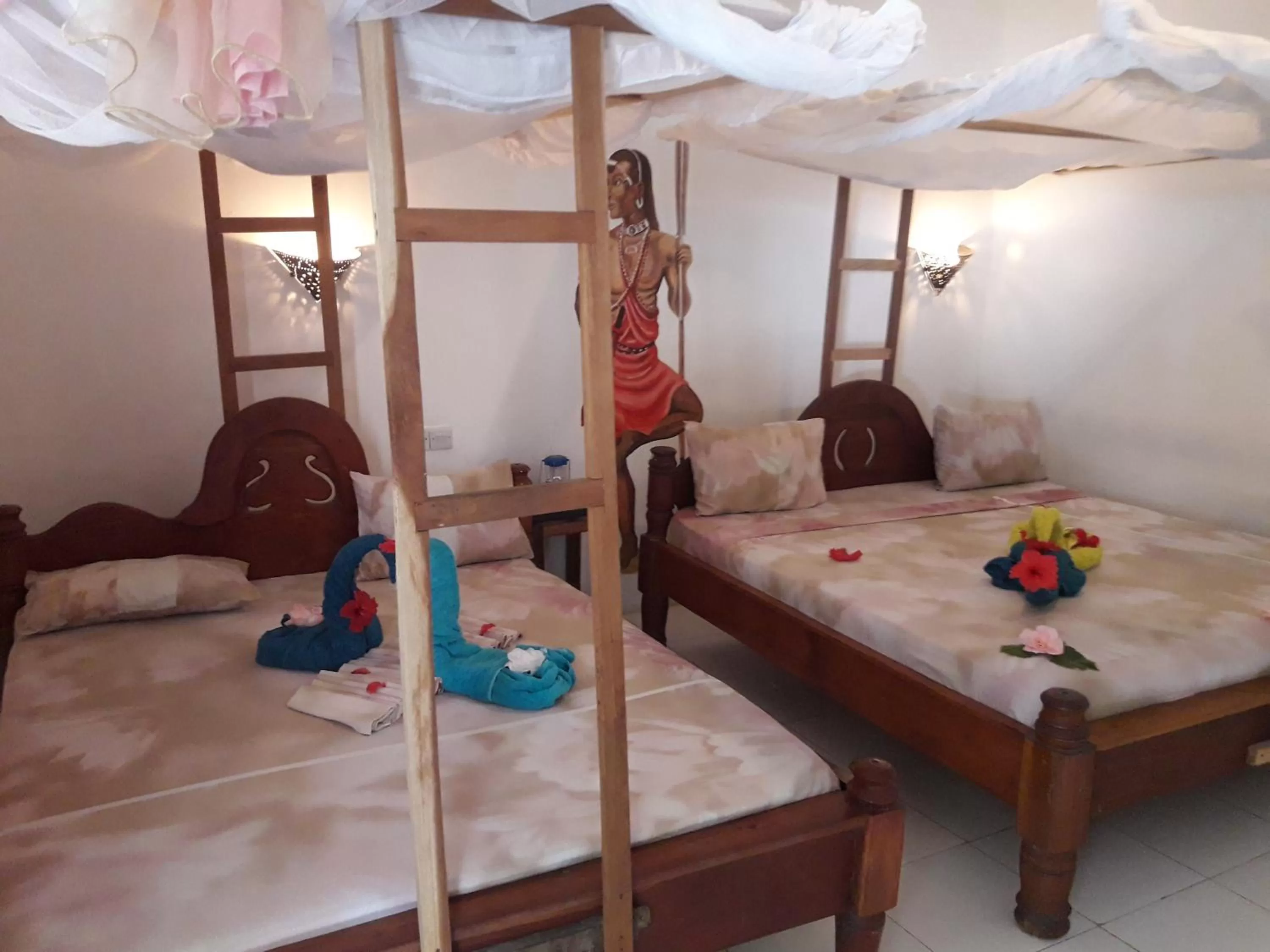 Photo of the whole room in Ebony & Ivory Beach Bungalows