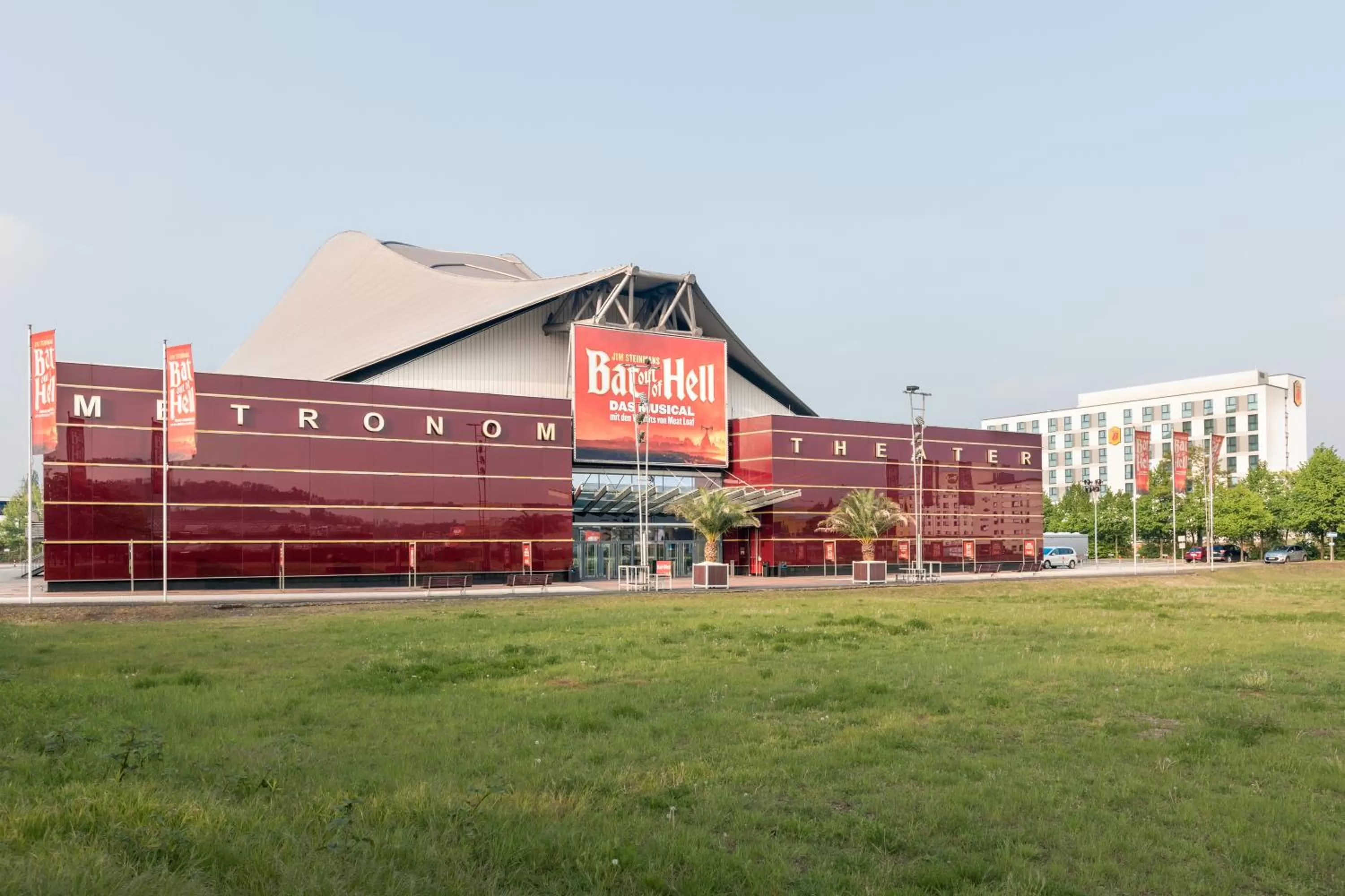 Nearby landmark in Super 8 by Wyndham Oberhausen am Centro