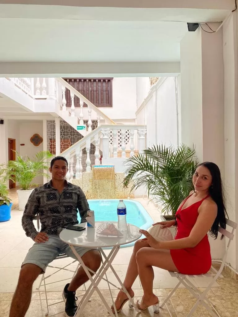 People in Casa Gran Fuente