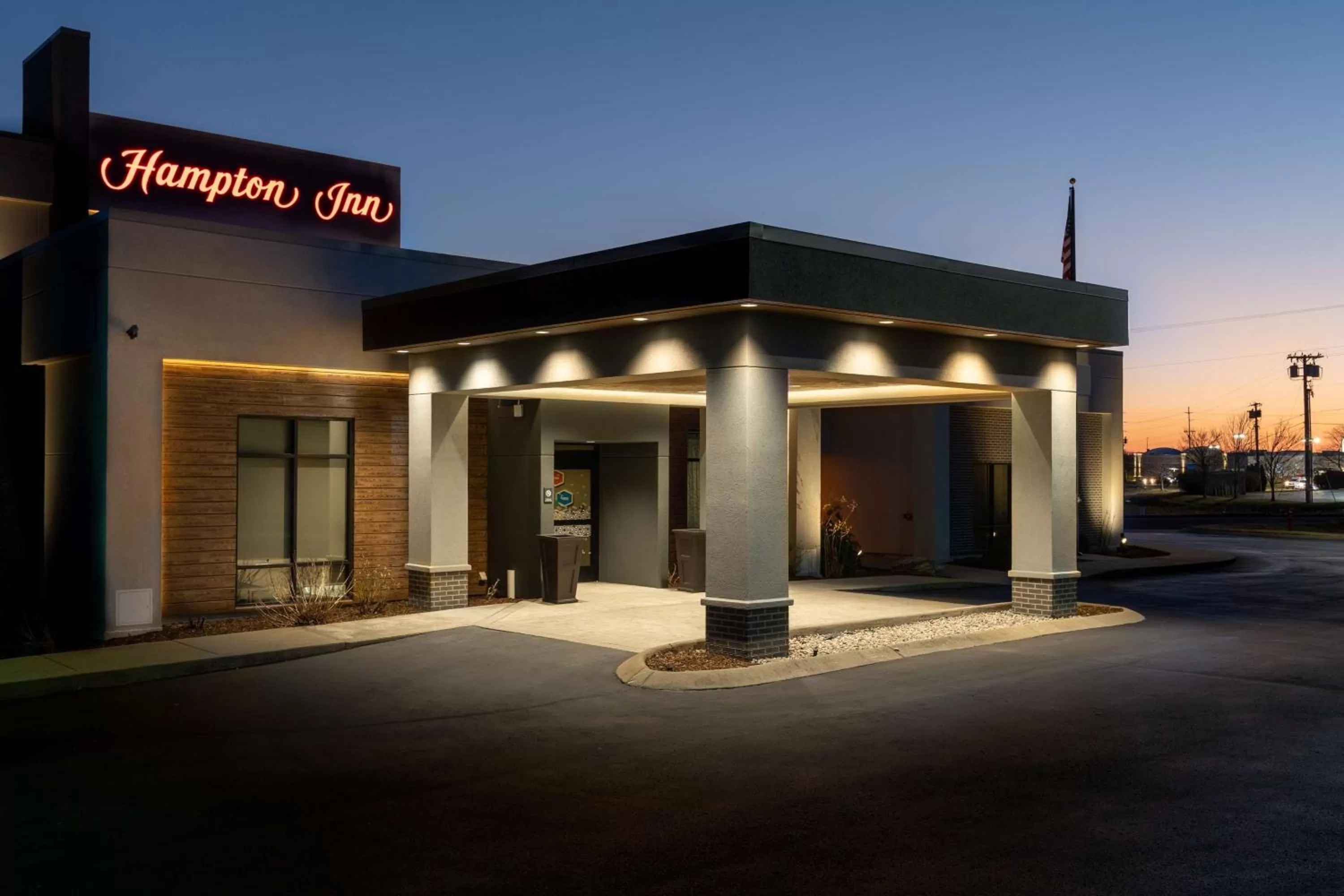 Property building in Hampton Inn - Springfield