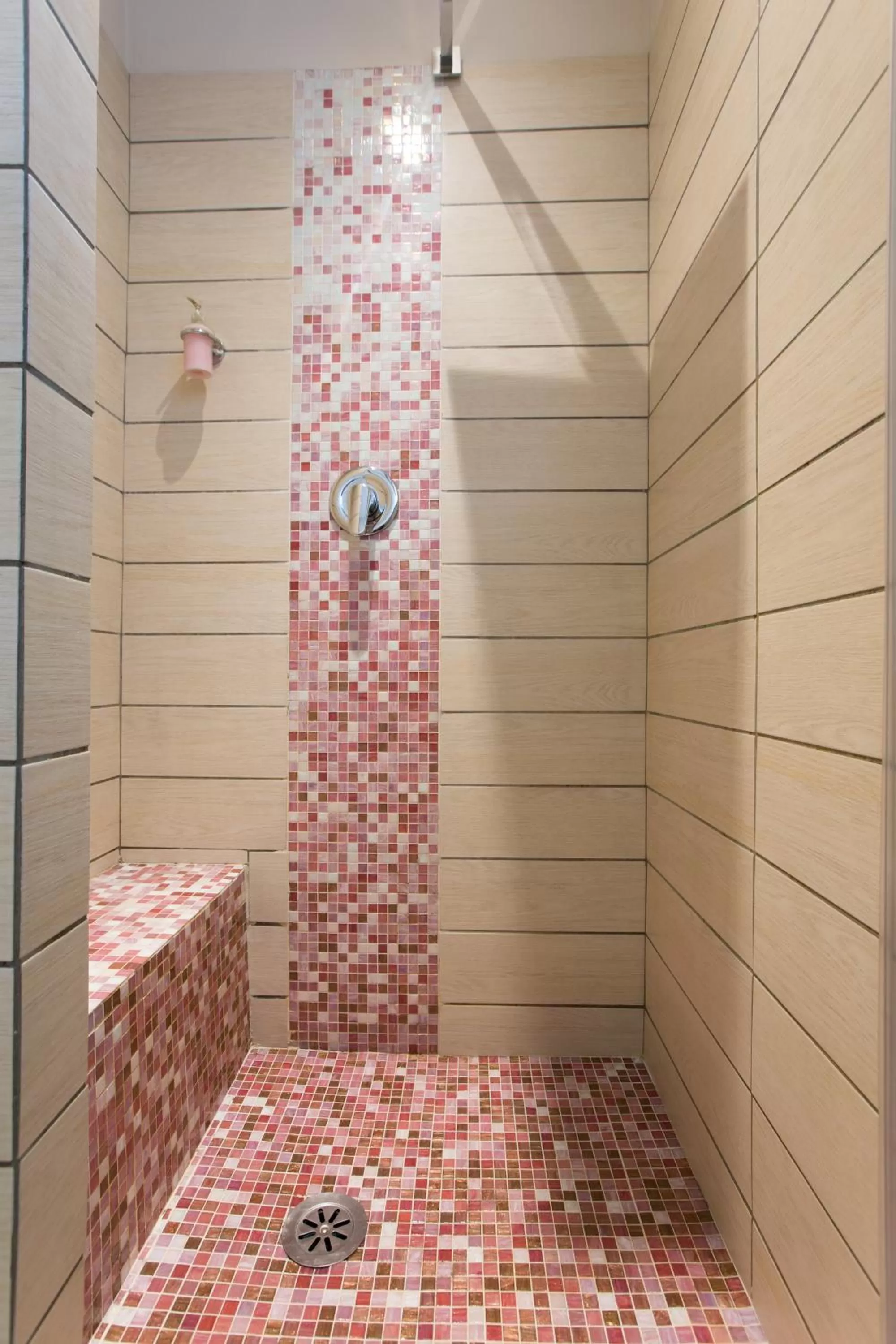 Shower in Affittacamere Serena