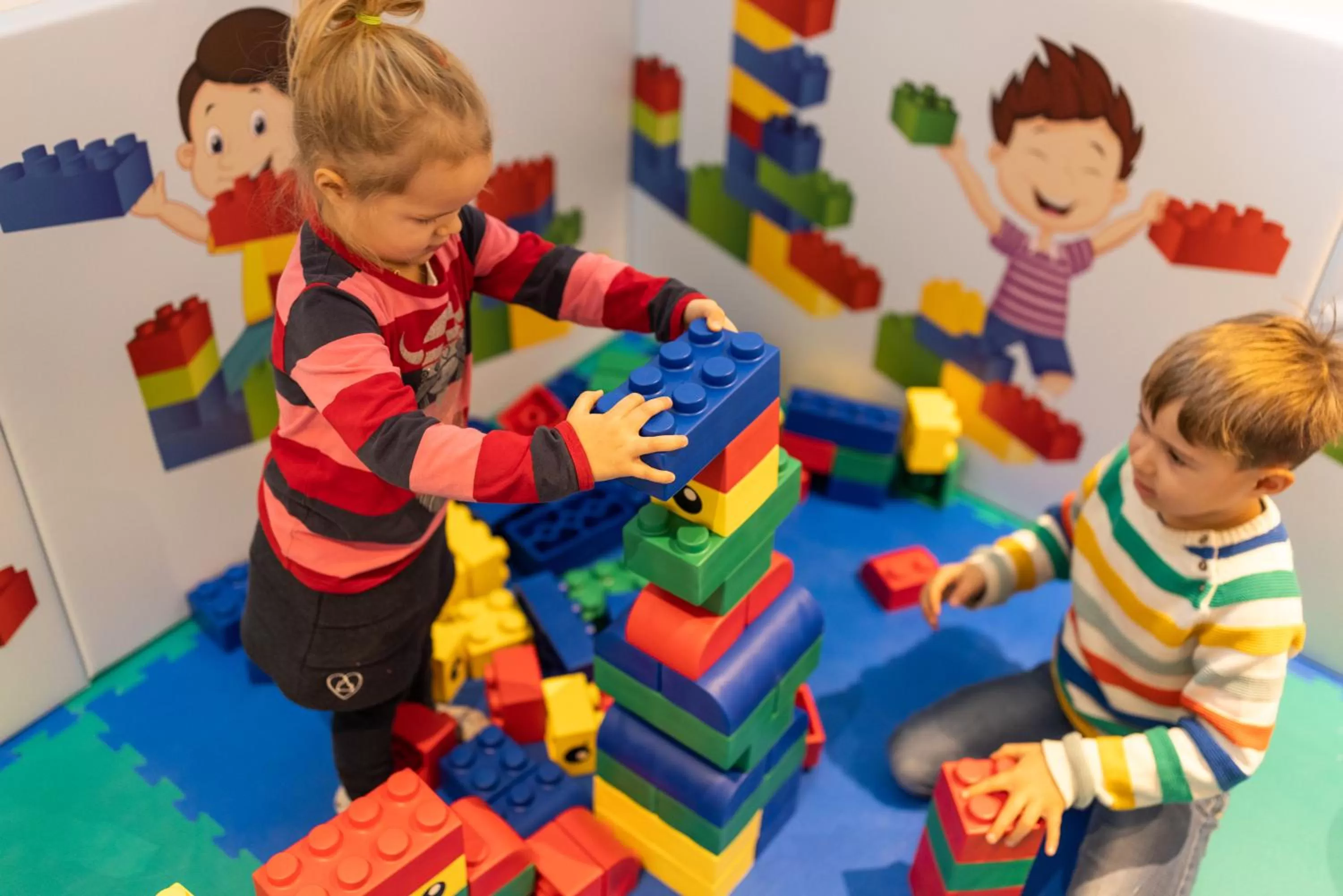 children in Der WALZL