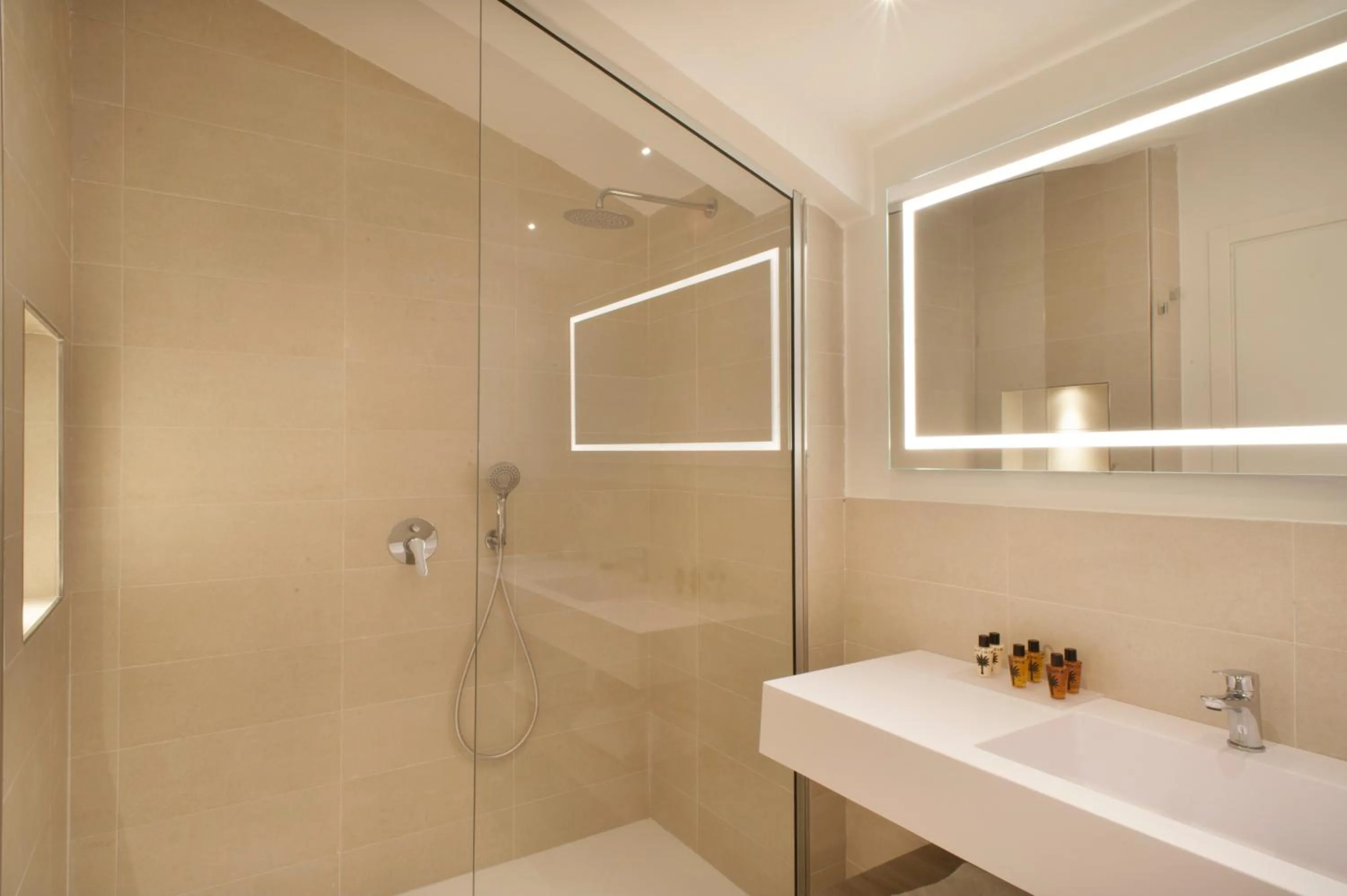 Toilet in Modica Beach Resort