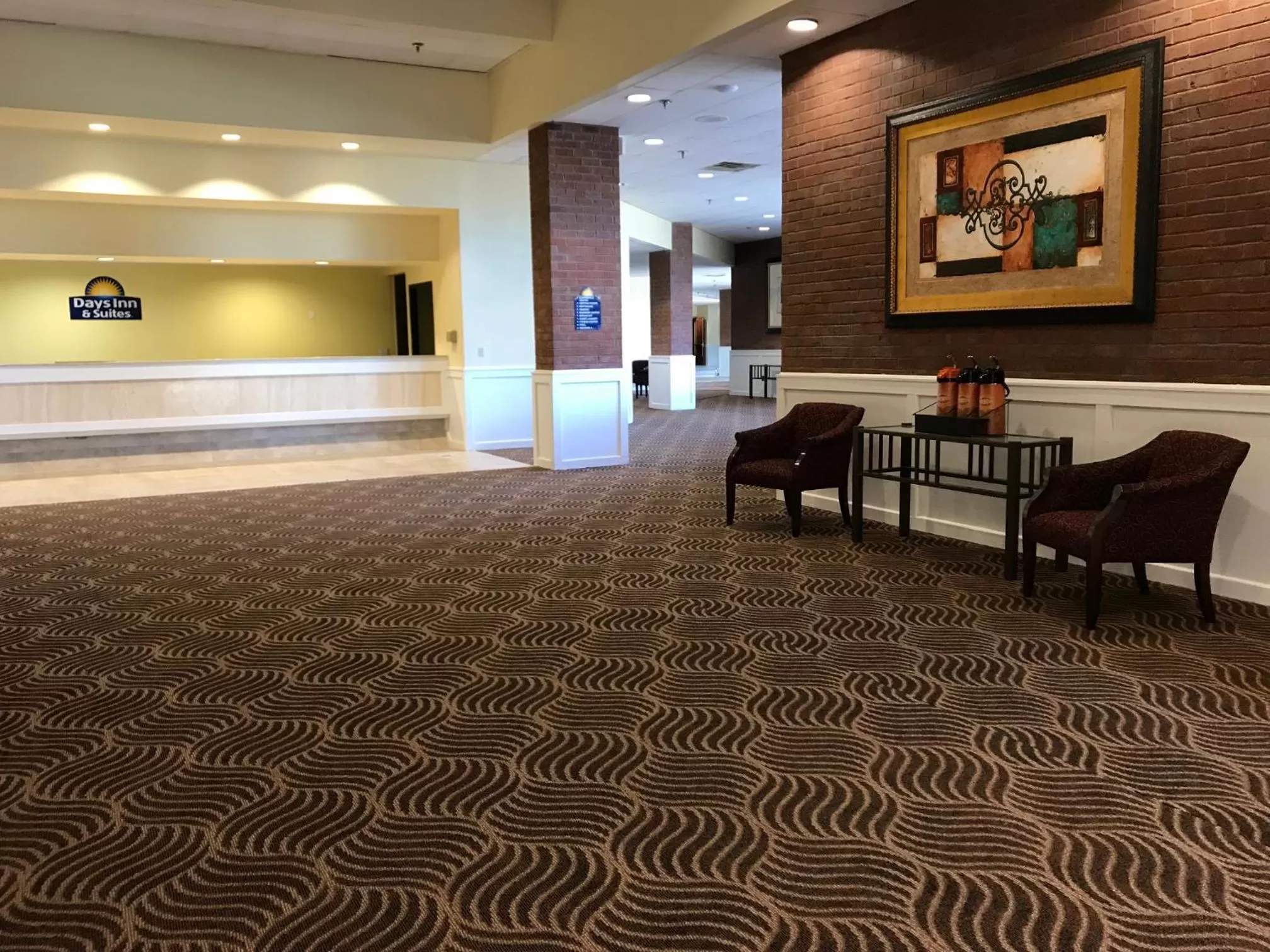 Days Inn & Suites by Wyndham Tallahassee Conf Center I-10