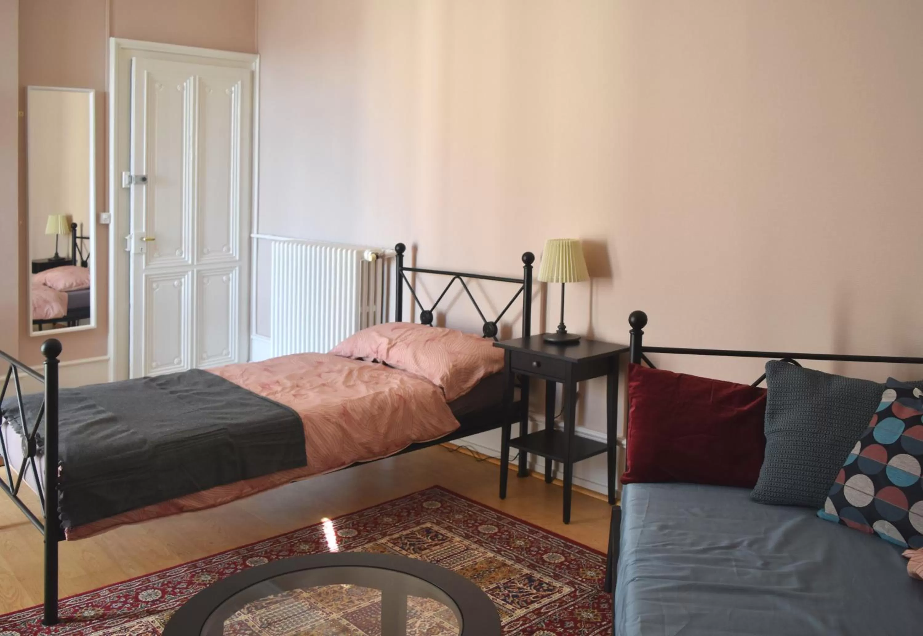 Photo of the whole room, Bed in Pension Bienvenue (Women only)