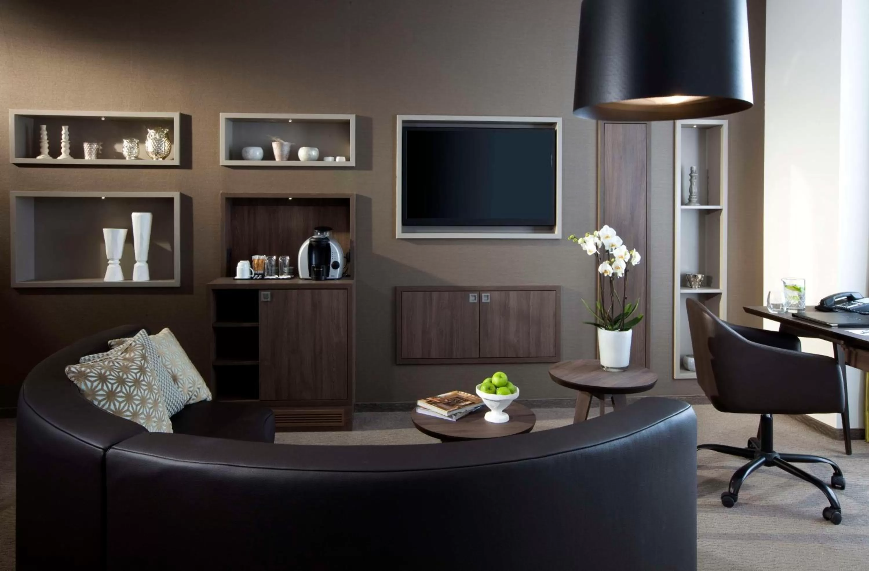 Photo of the whole room in Lindner Hotel Cologne City Plaza, part of JdV by Hyatt