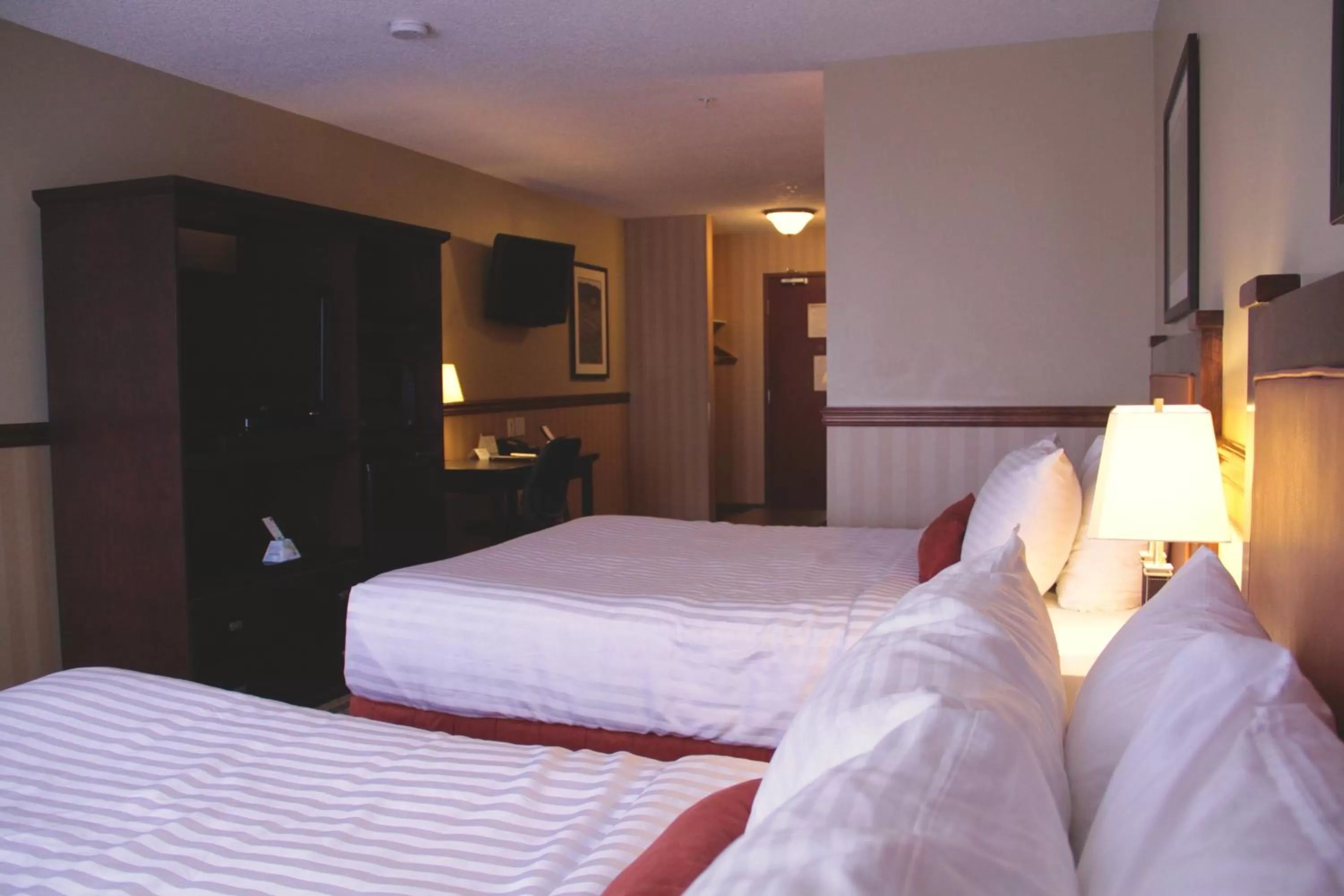 Bed in Best Western Diamond Inn