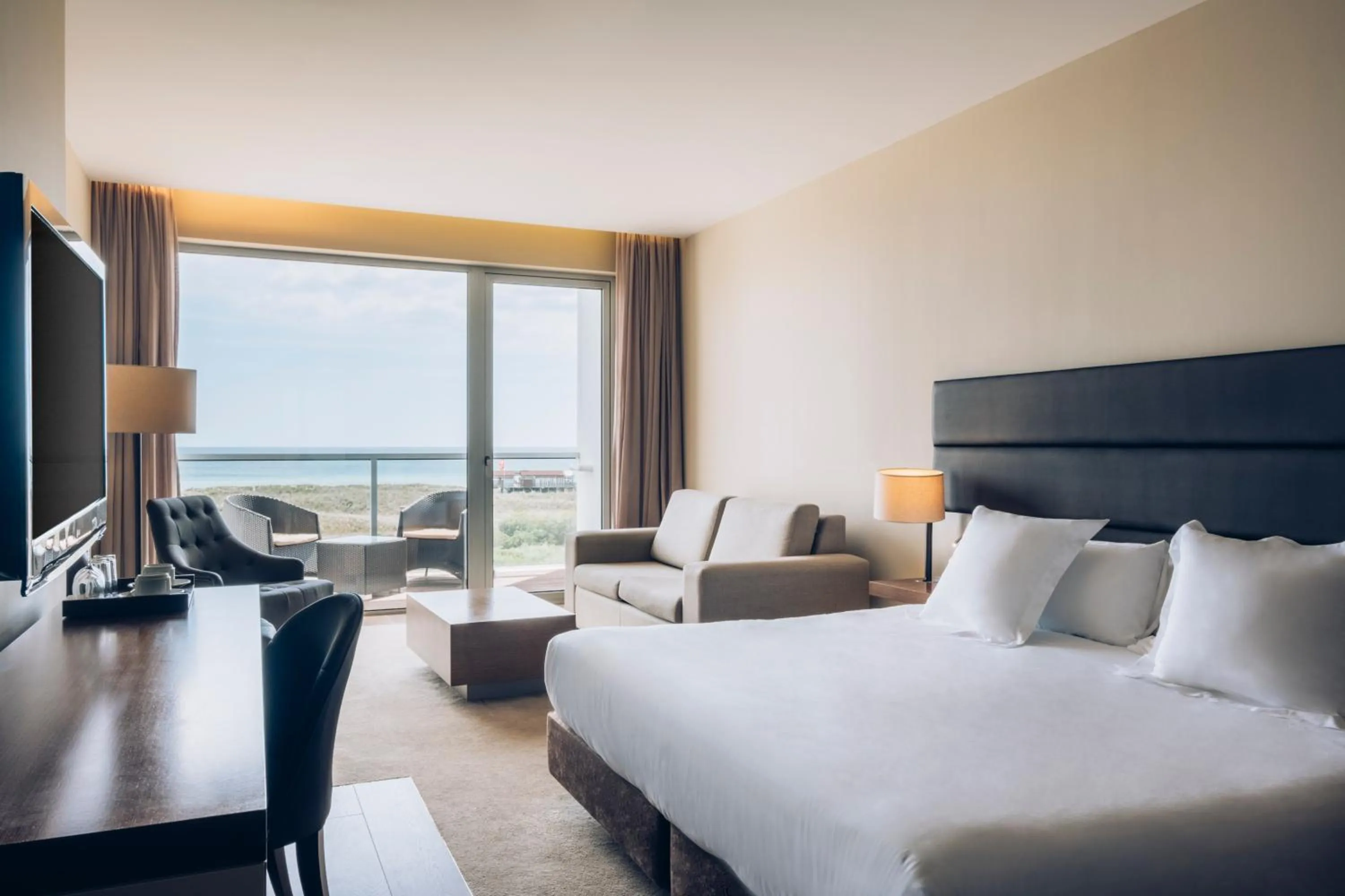 Seating area, Bed in Iberostar Selection Lagos Algarve