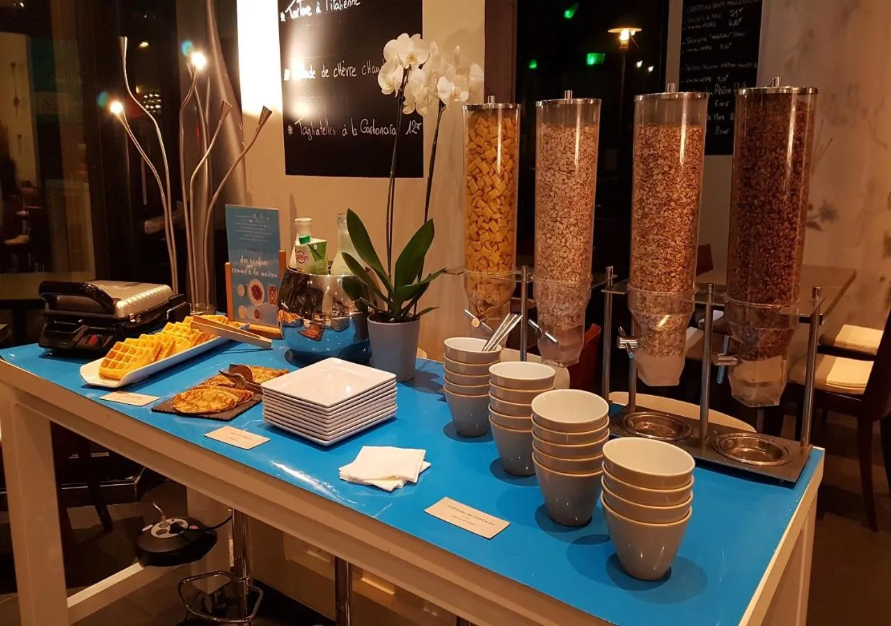 Continental breakfast in Novotel Marseille Est Porte d'Aubagne