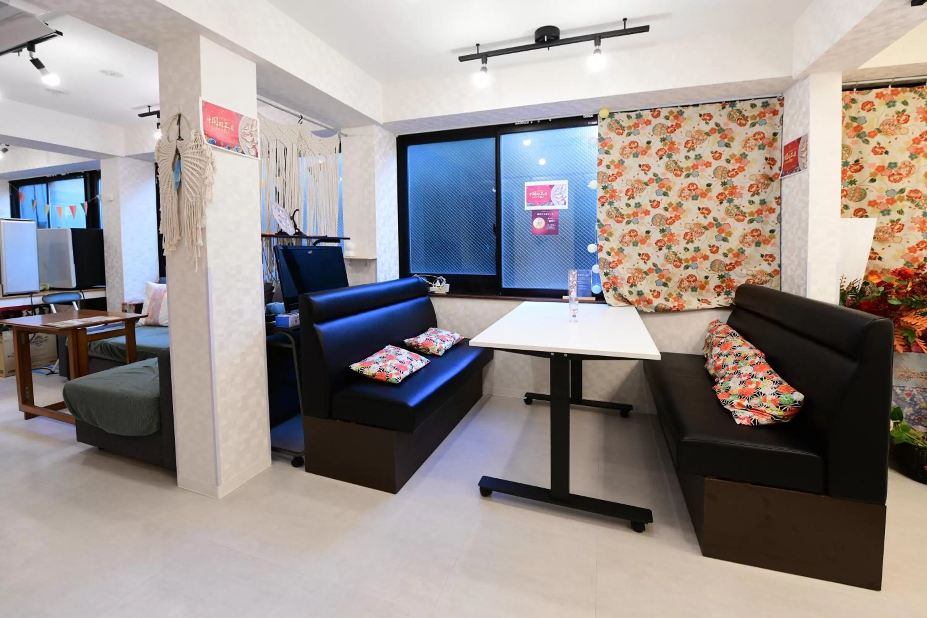 無料wi-fi JING HOUSE 秋葉原 電動自転車レンタル