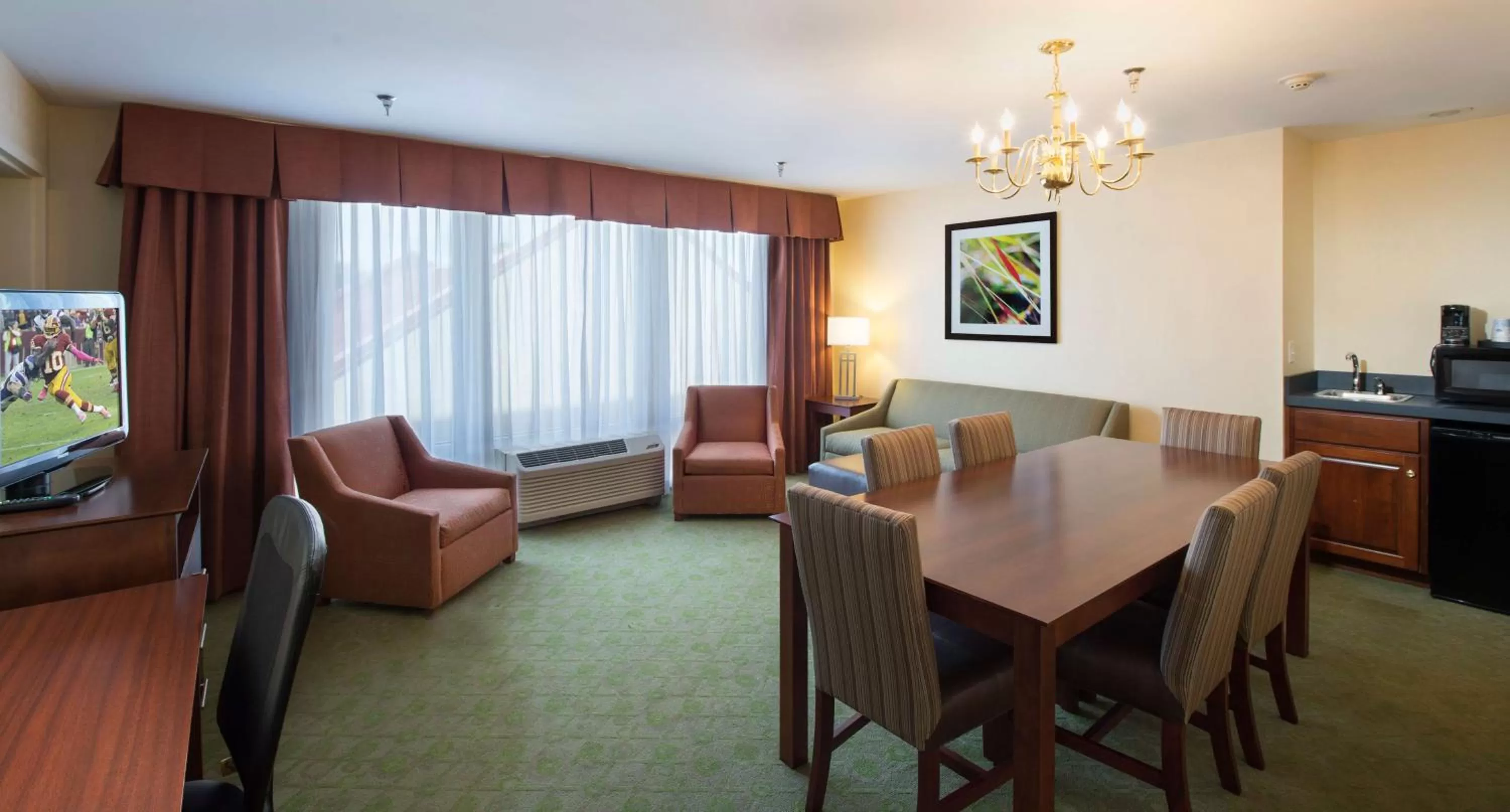 Kitchen or kitchenette in Hampton Inn Cornelia