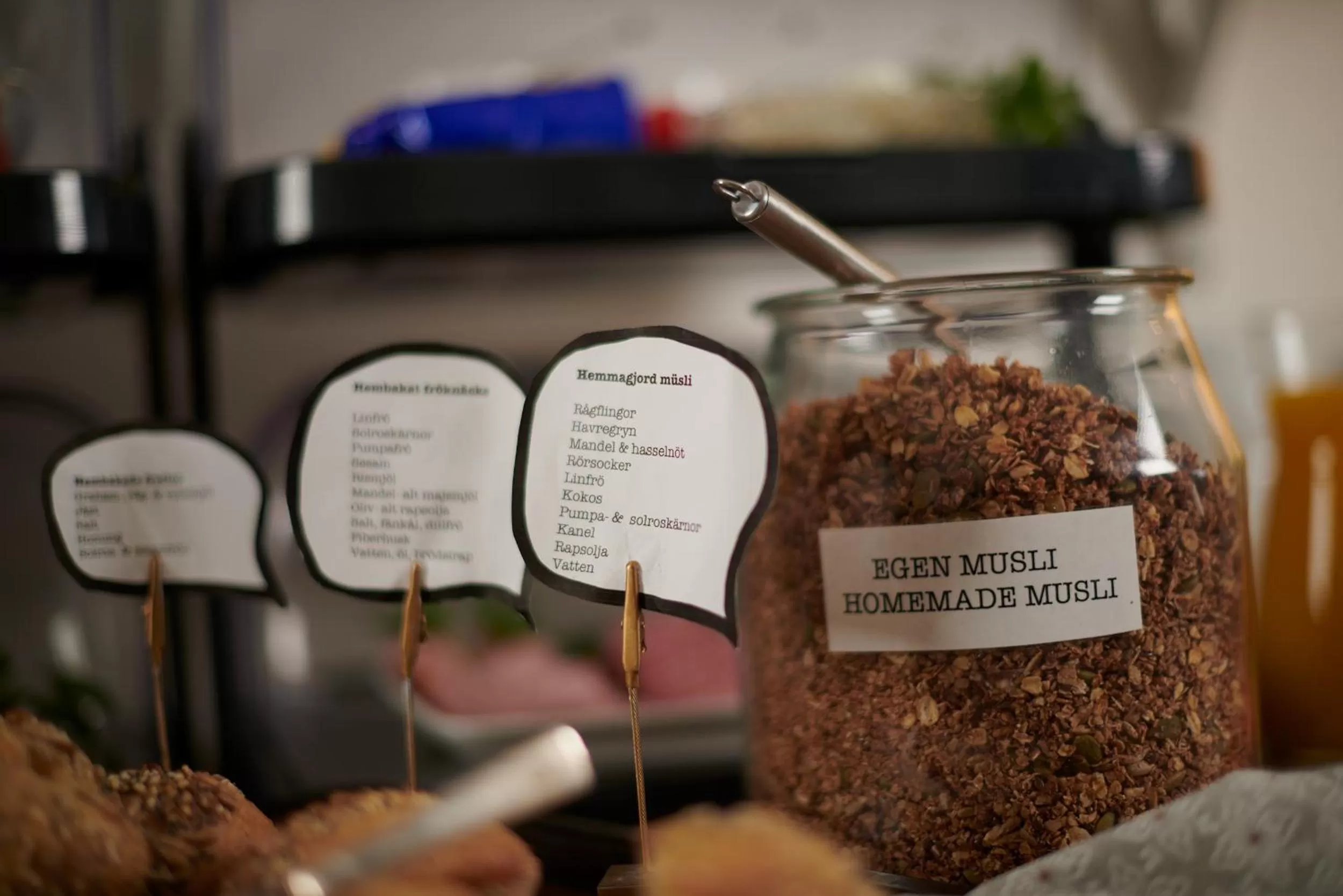 Buffet breakfast in Hotell Bäckagården