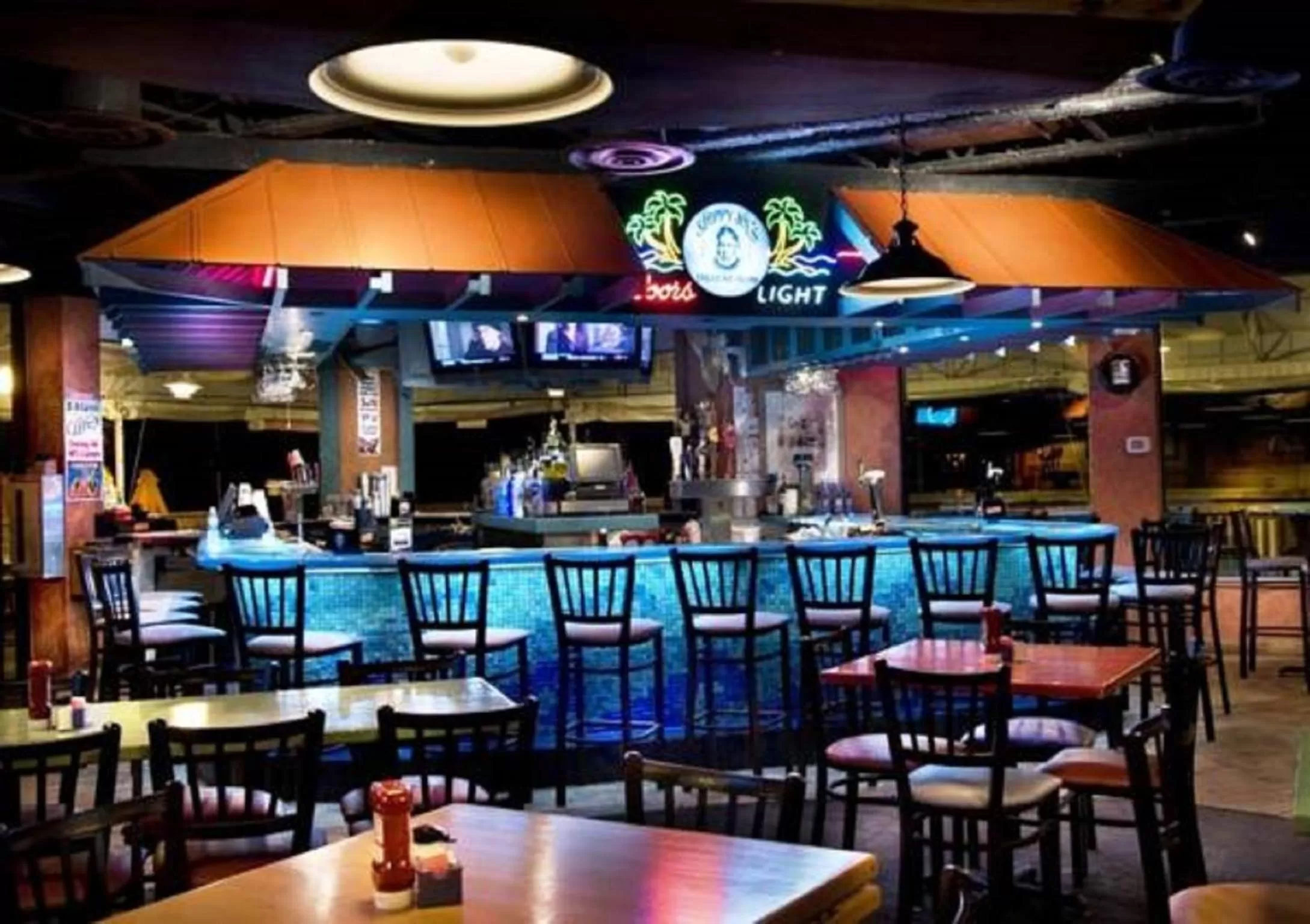 Restaurant/places to eat in Bilmar Beach Resort