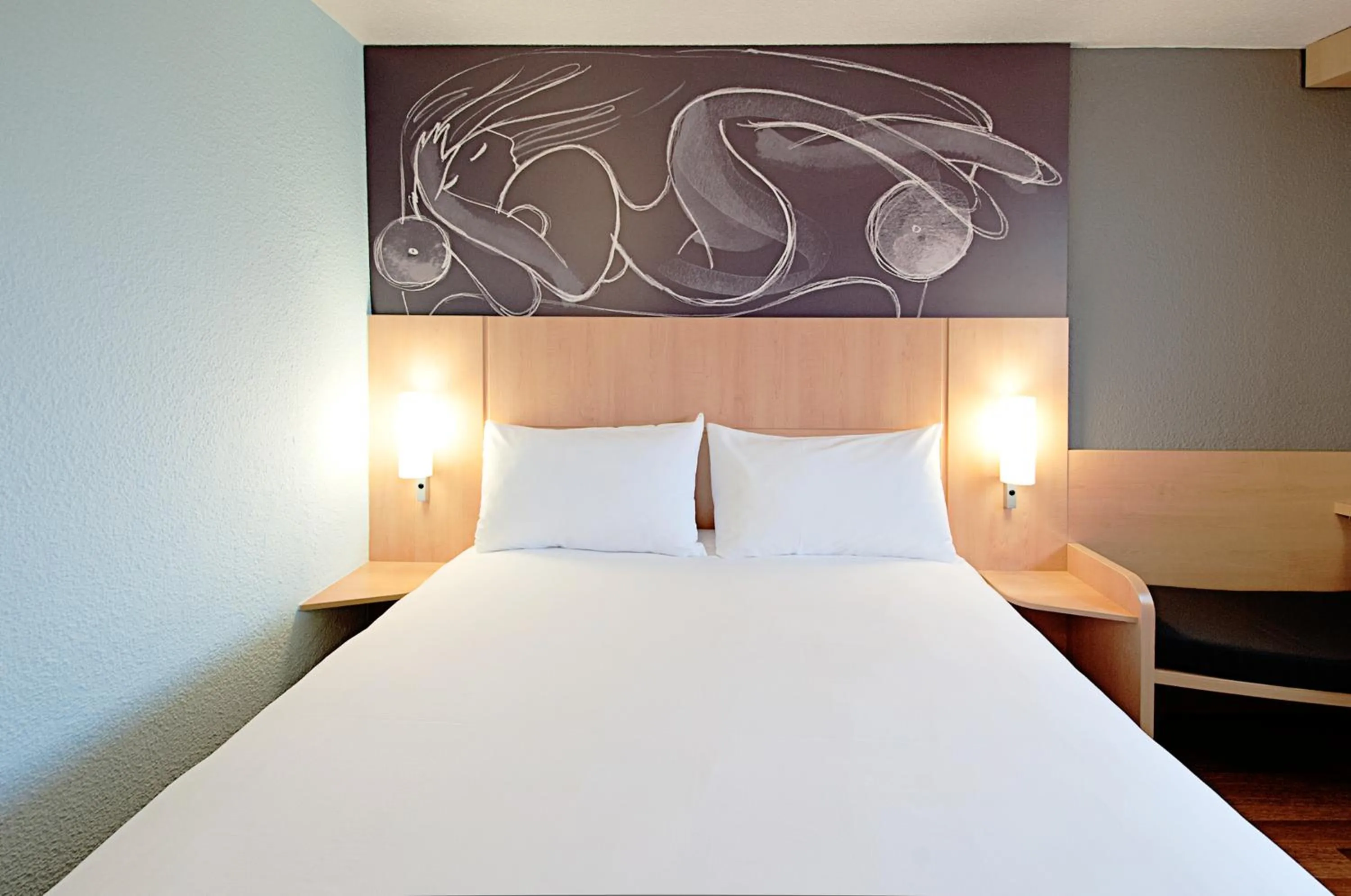 Bed in Ibis Cornella