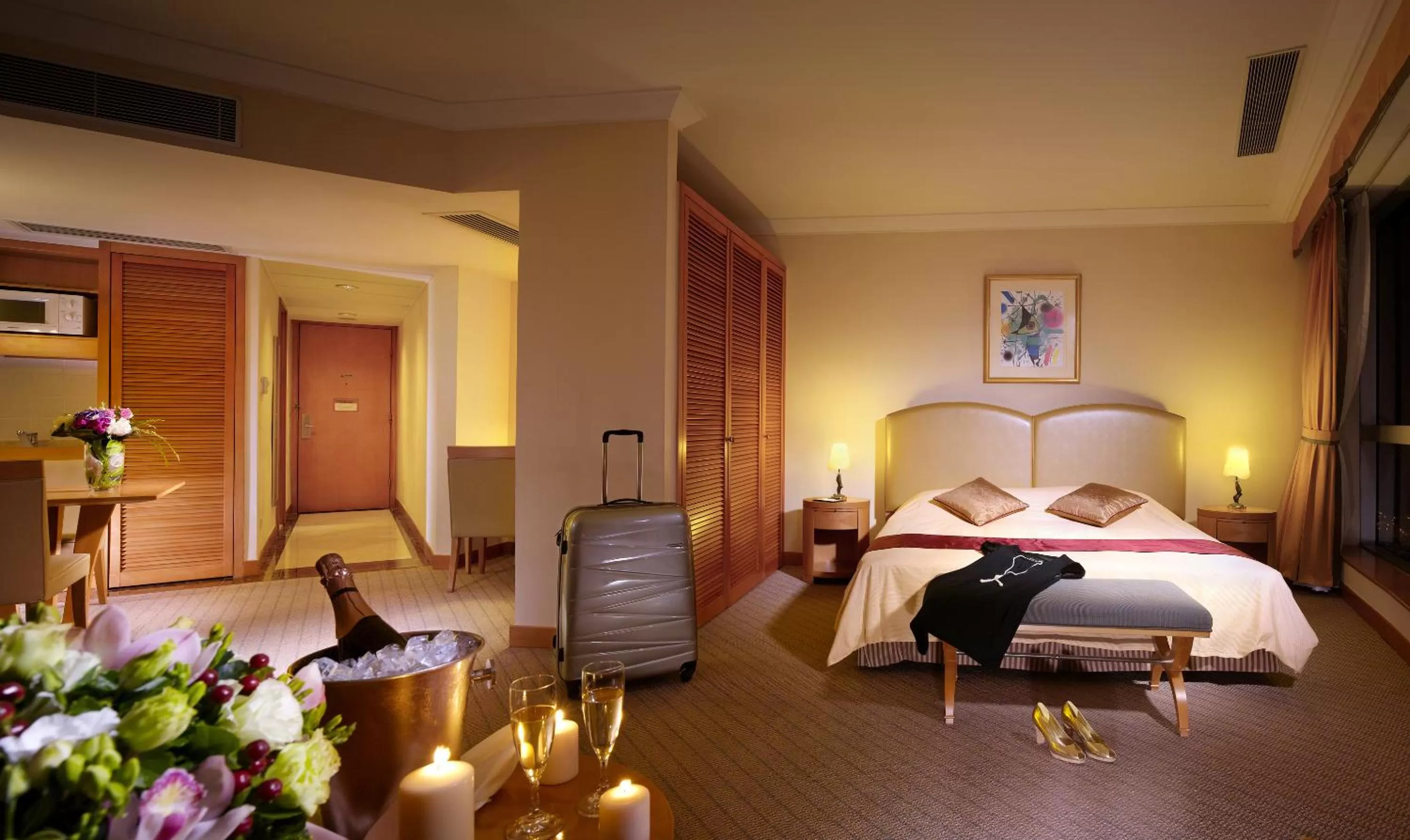 Bedroom, Bed in Harbour Plaza Resort City