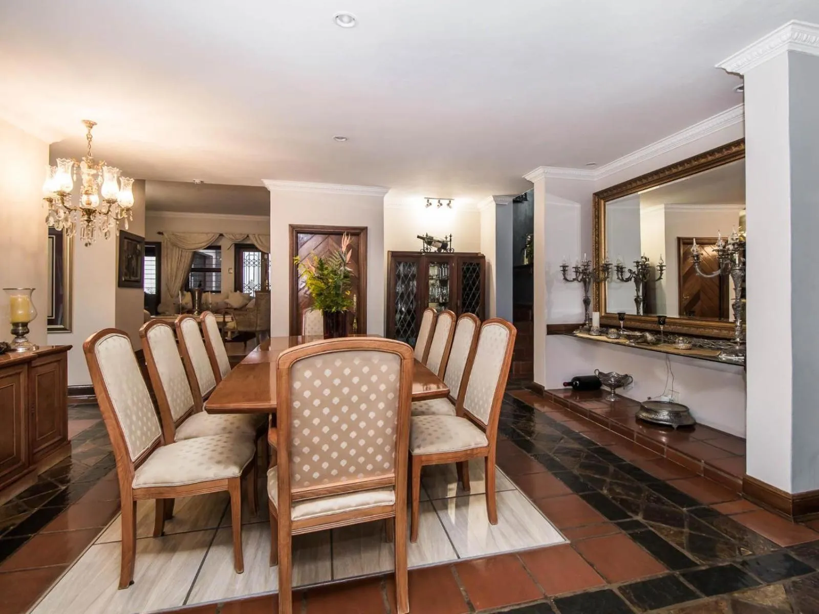 Dining area in Villa Amor