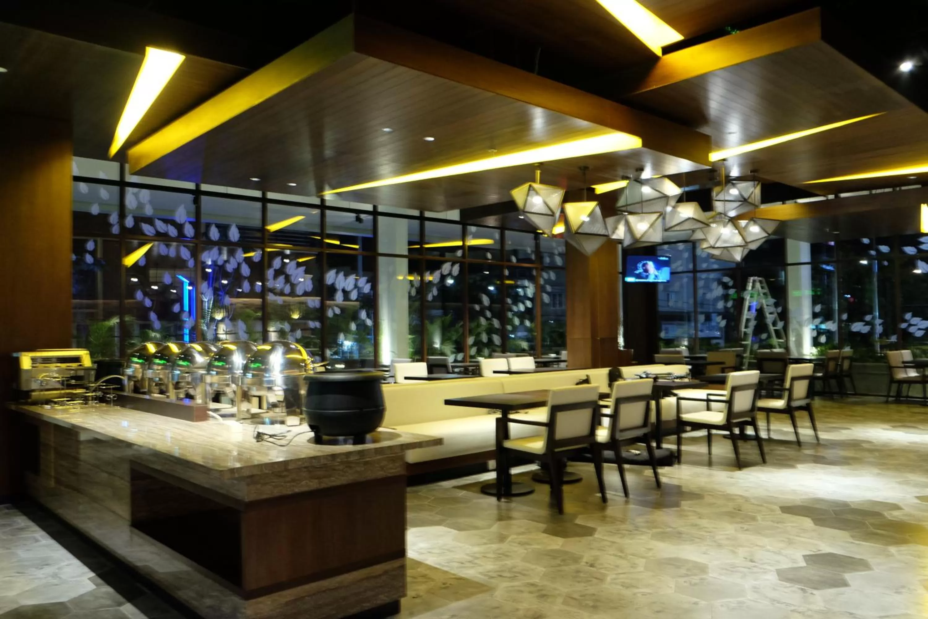 Restaurant/places to eat in Midtown Hotel Samarinda