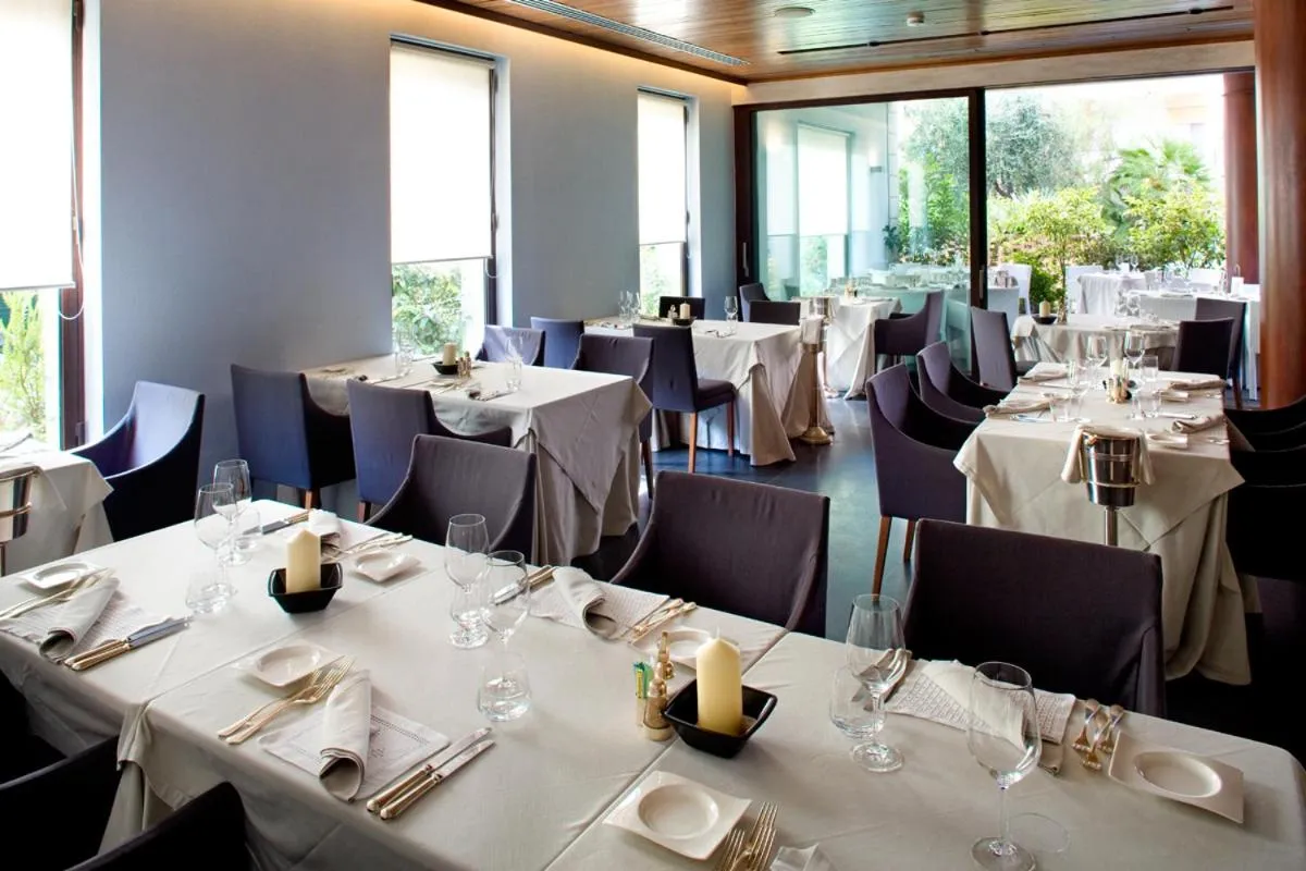 Restaurant/places to eat in Hotel Lamberti