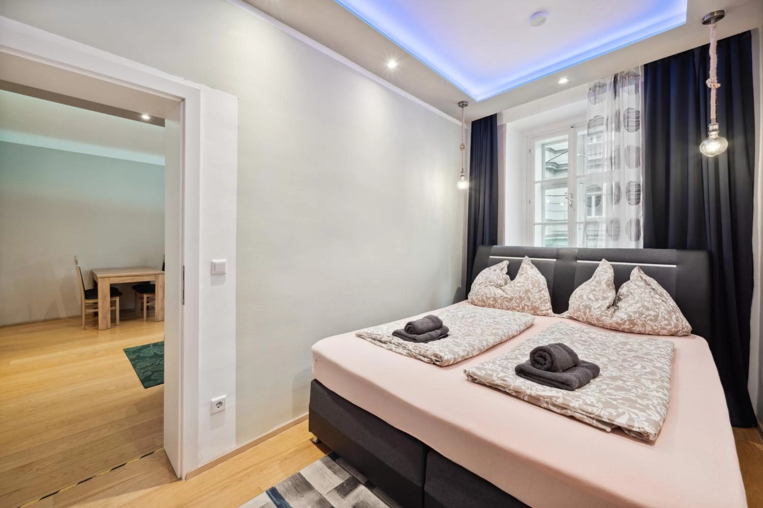 Bed in Florian's apartments in Mariahilf Vienna