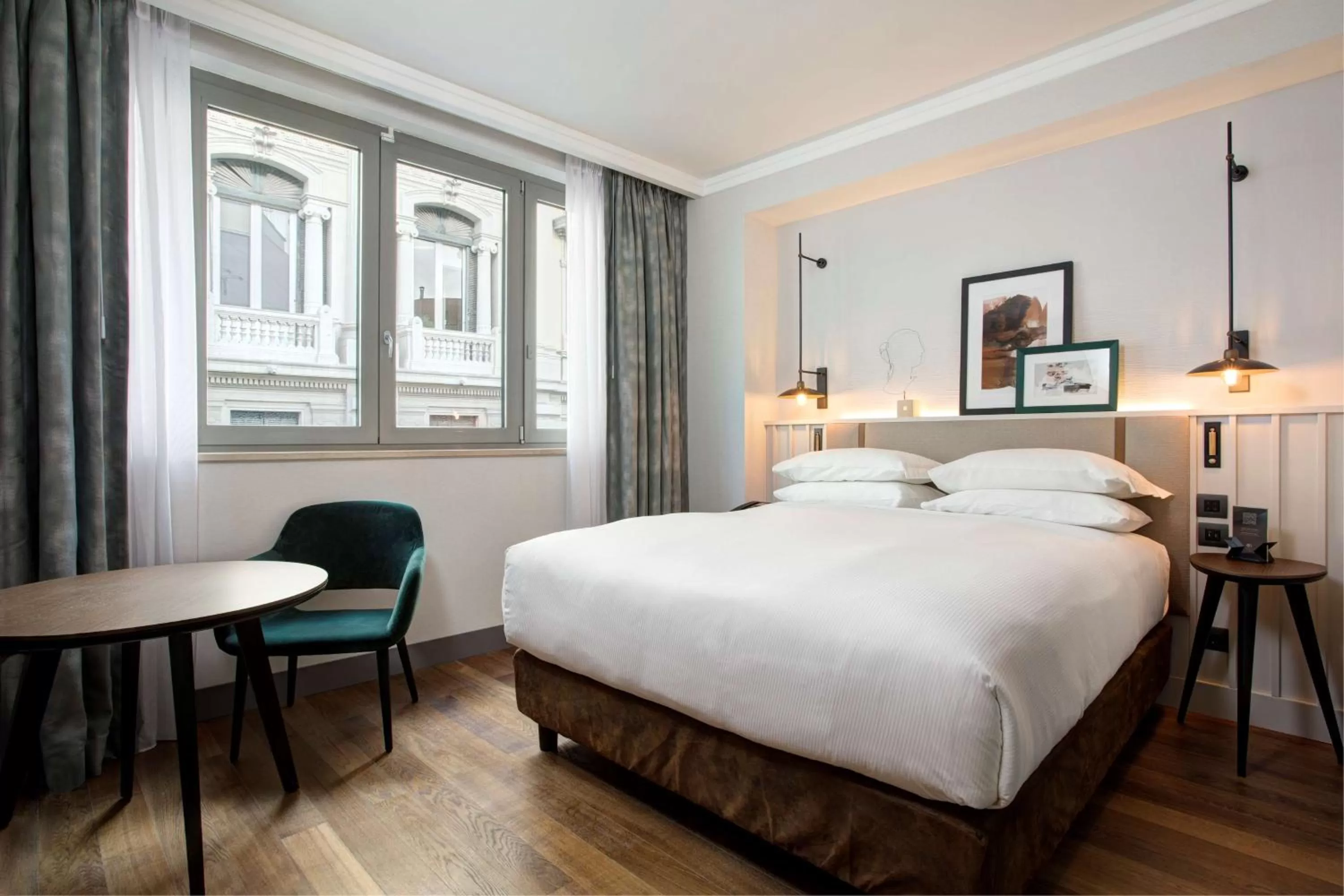 Bedroom, Bed in DoubleTree By Hilton Rome Monti