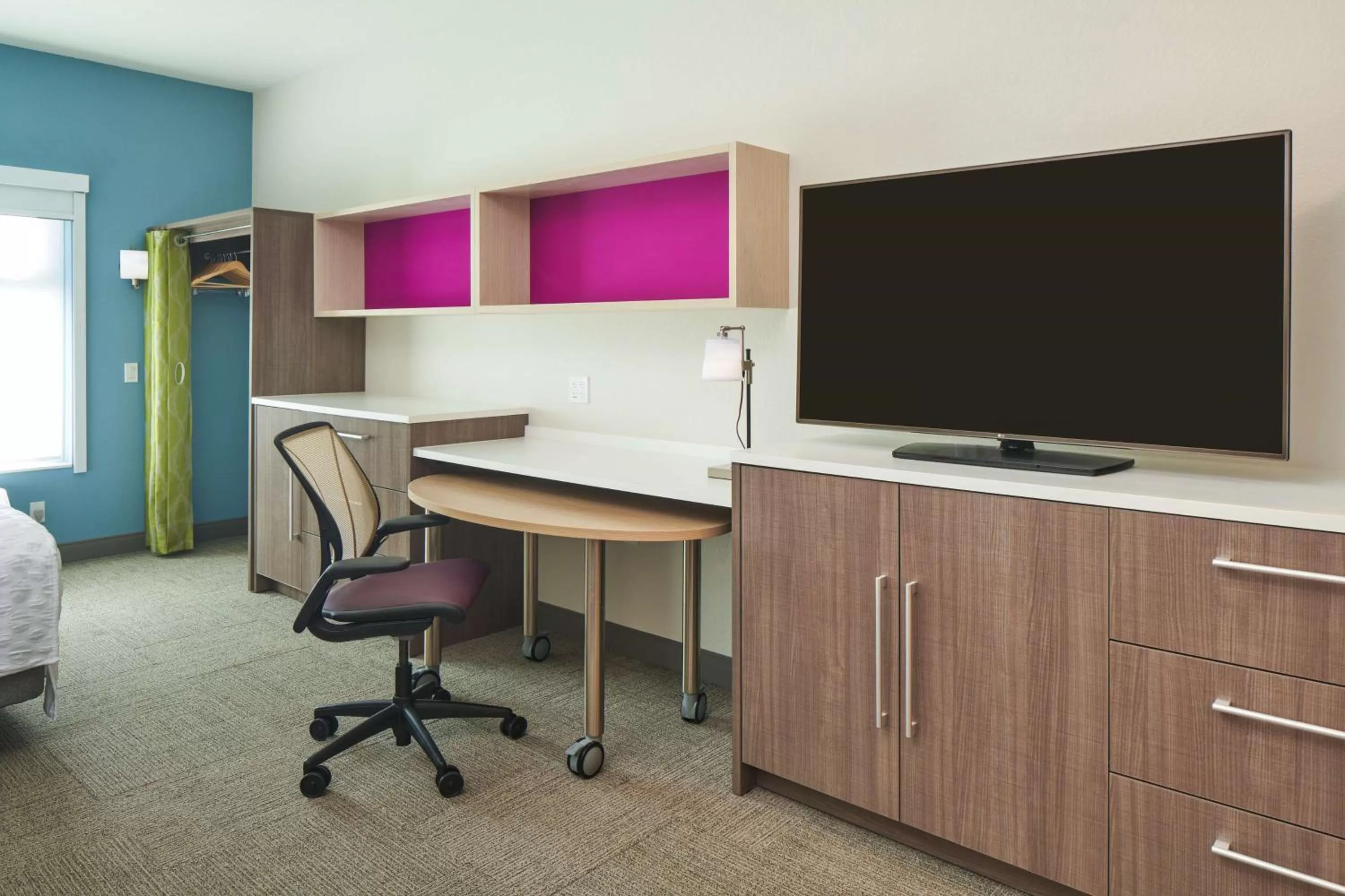 Bedroom in Home2 Suites By Hilton Ft. Lauderdale Downtown, Fl