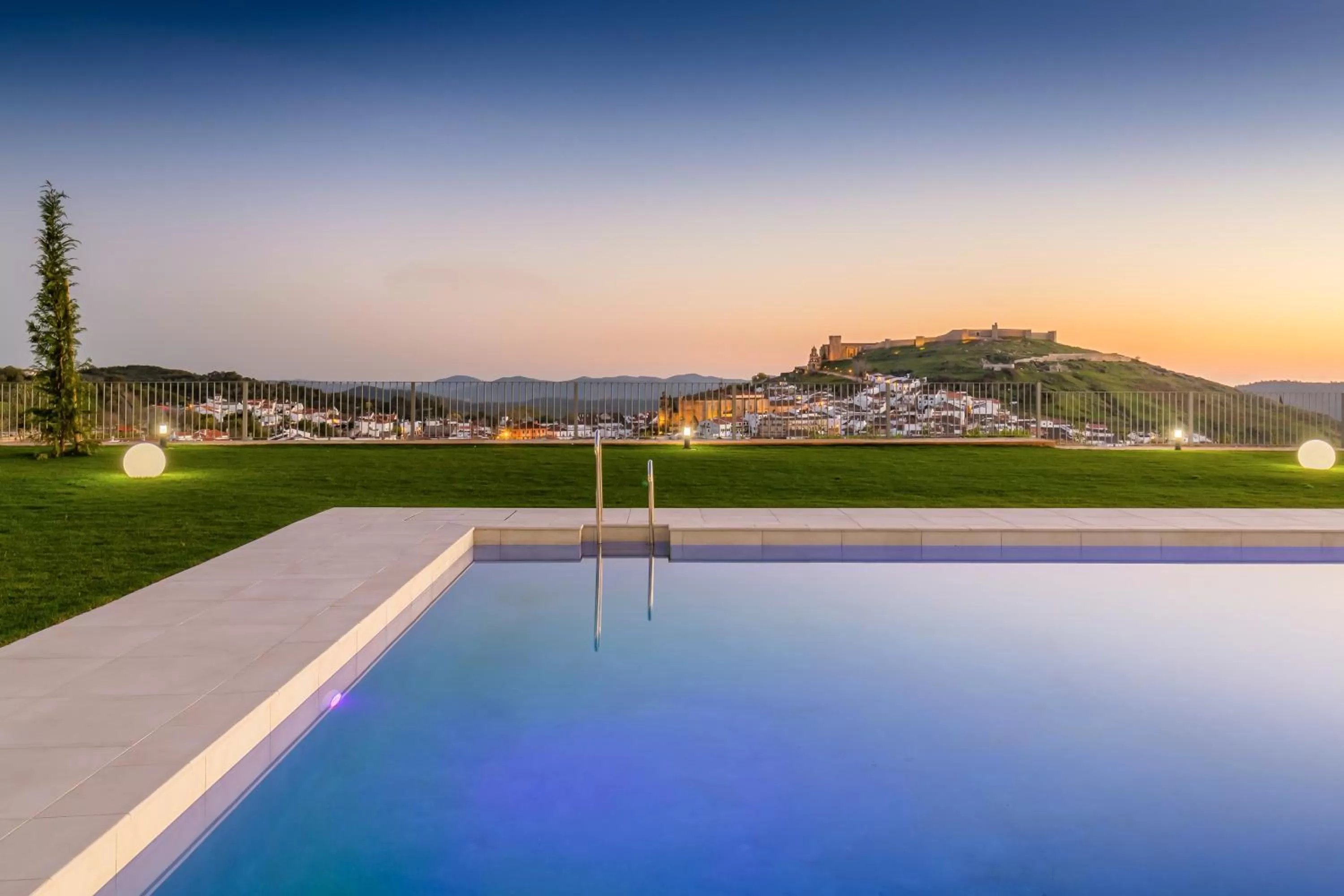 Swimming pool in Barceló Aracena & Spa