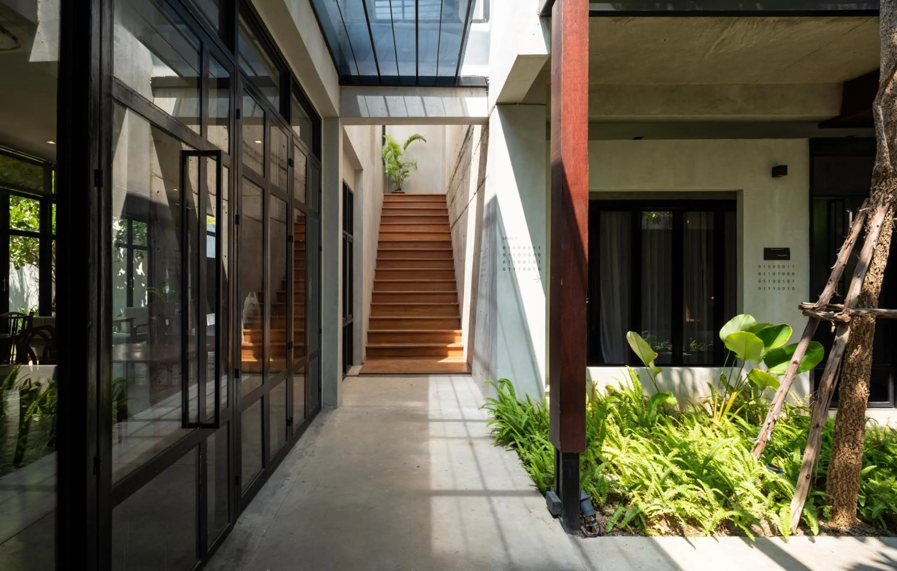Decorative detail in Cherlock hotel