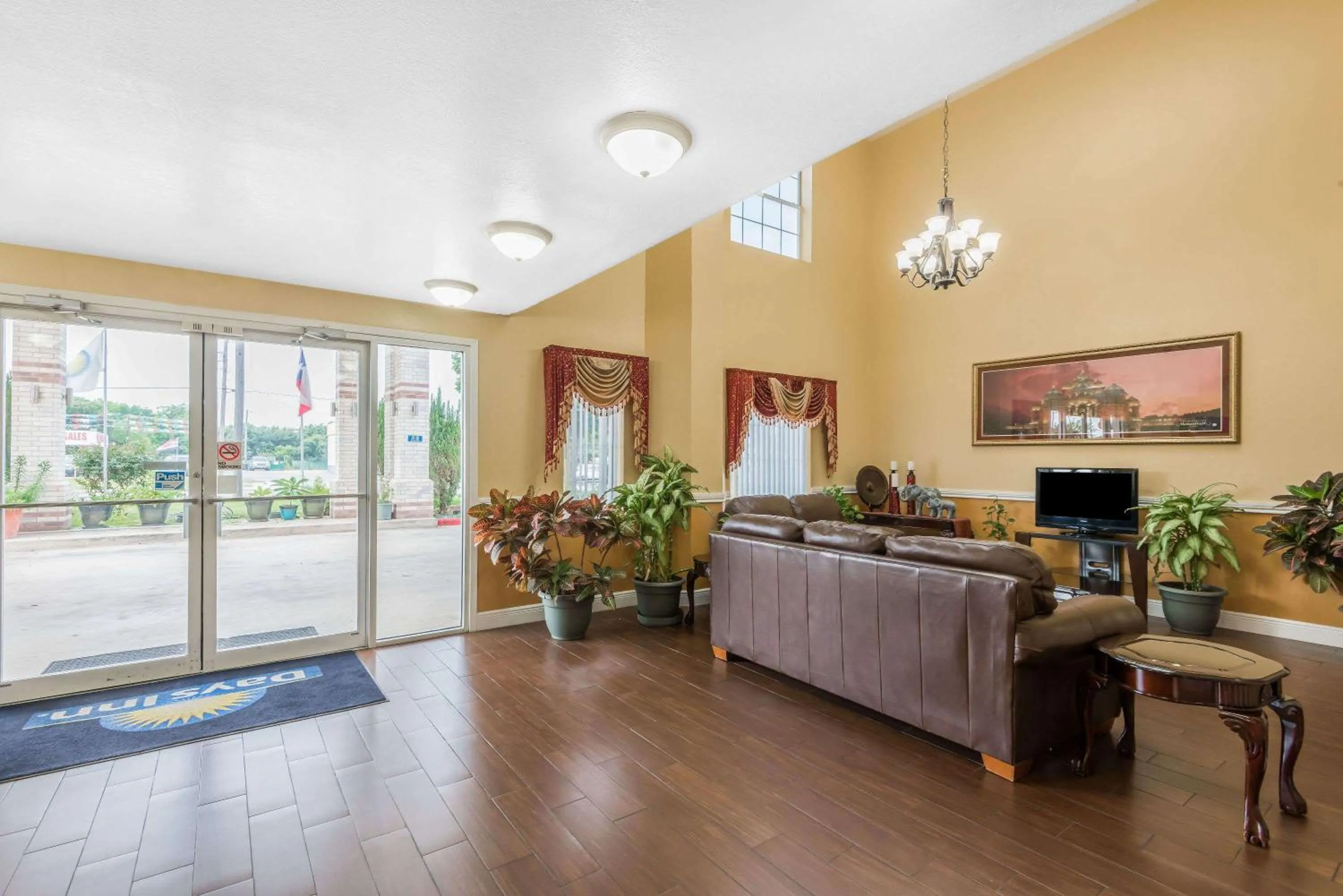 Lobby or reception in Days Inn by Wyndham San Antonio Southeast Frost Bank Center