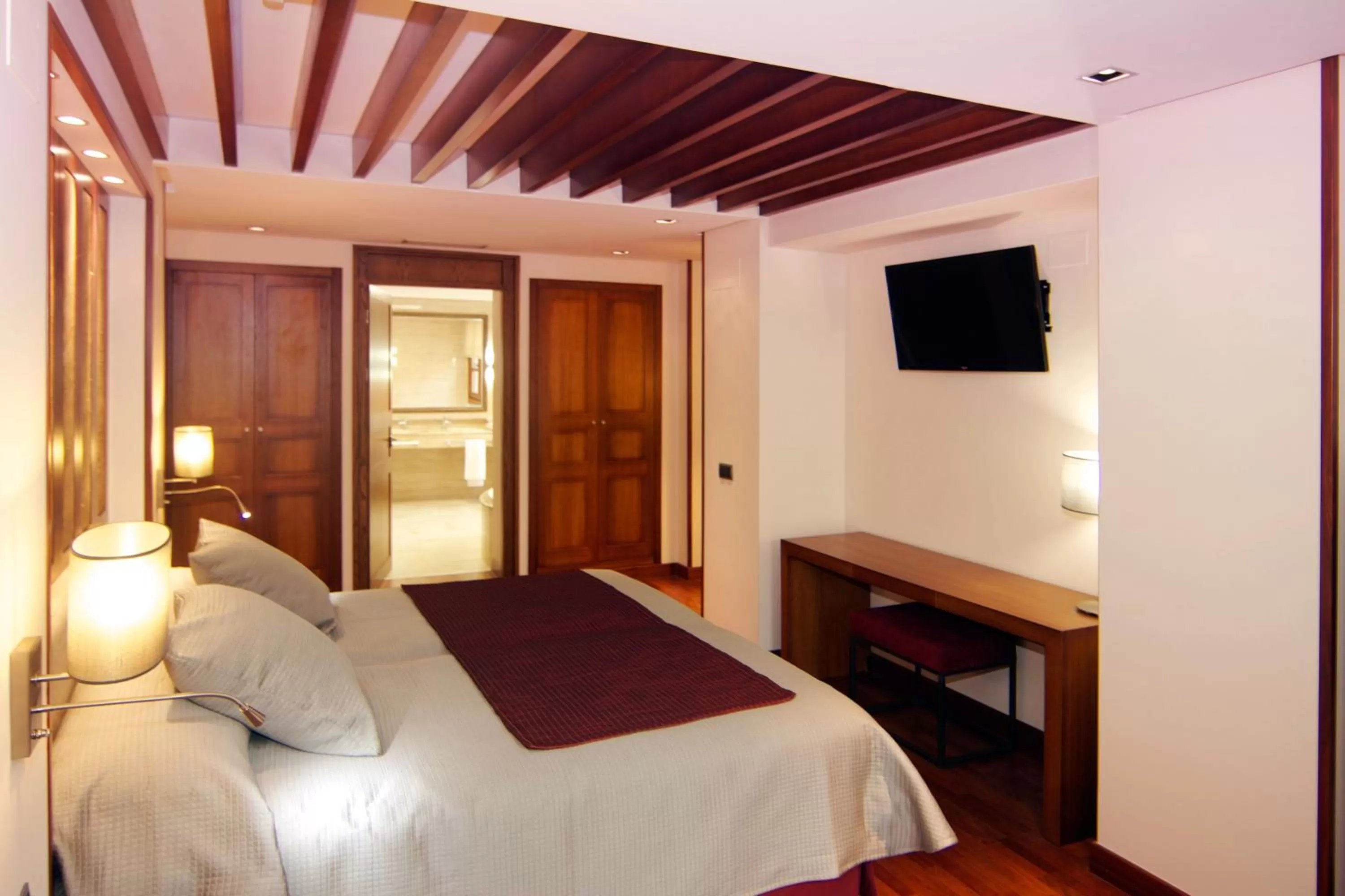 TV and multimedia, Bed in Casa Consistorial