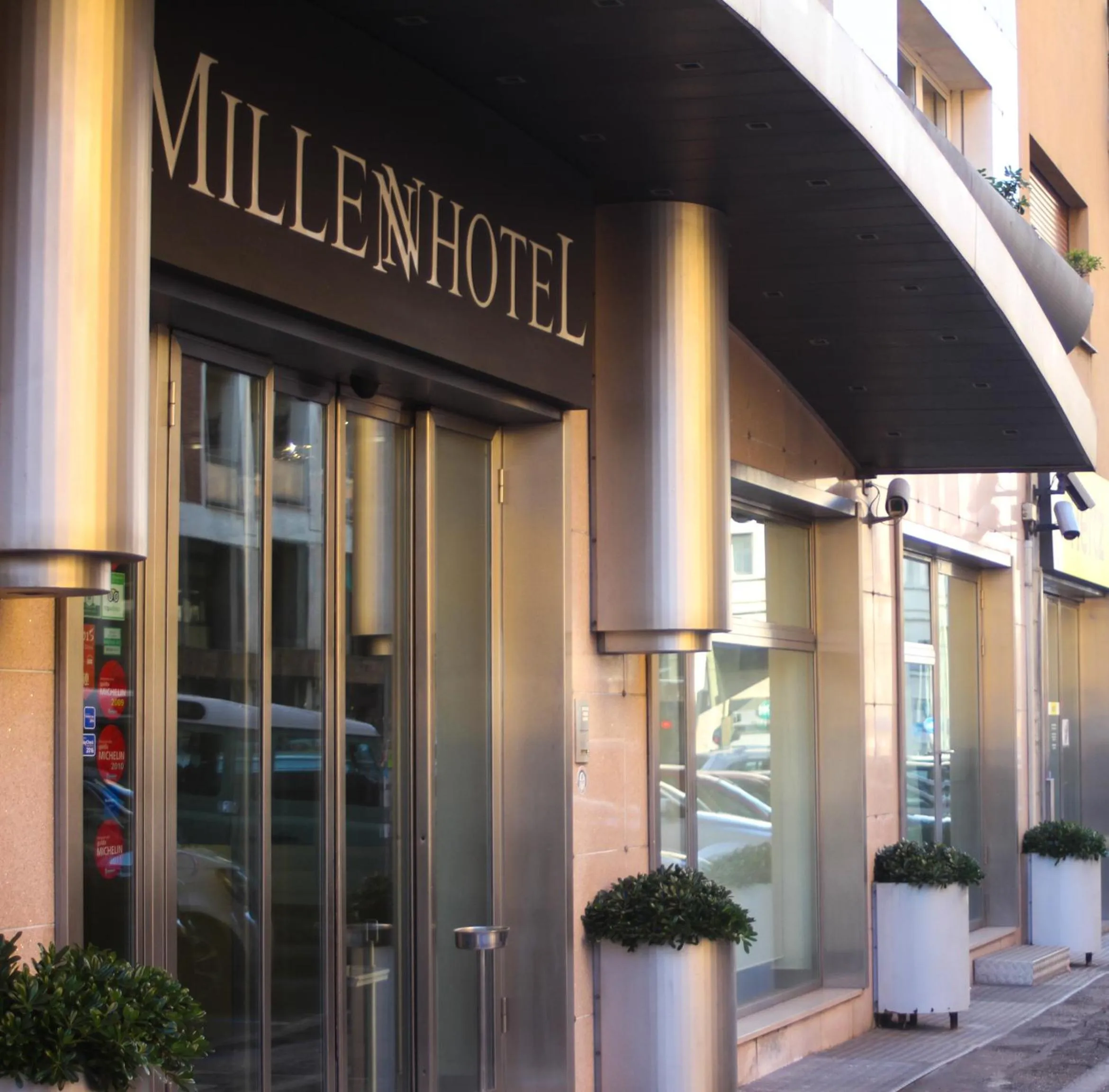 Facade/entrance in Millennhotel
