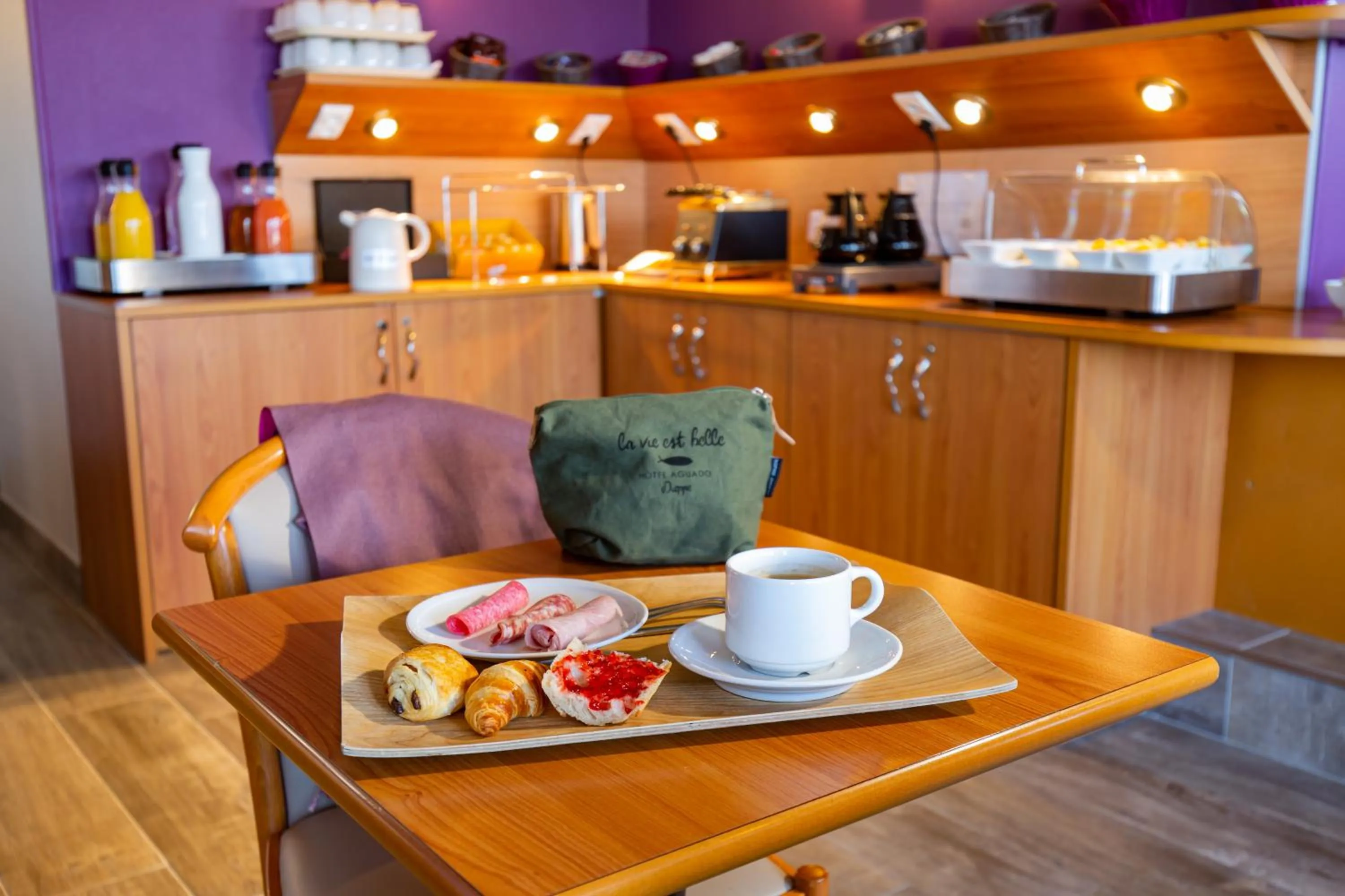 Breakfast in Hotel Aguado