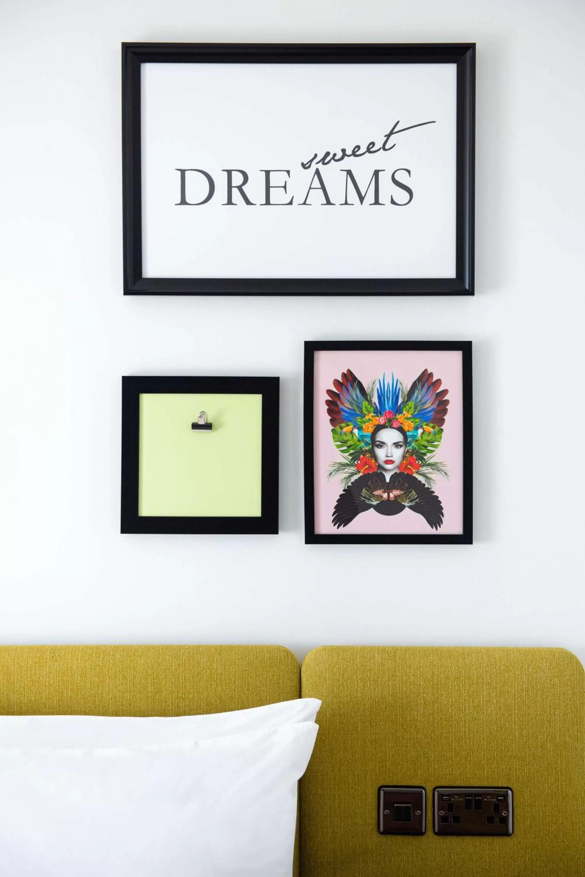 Queen Room - Mobility Accessible in Hampton by Hilton High Wycombe