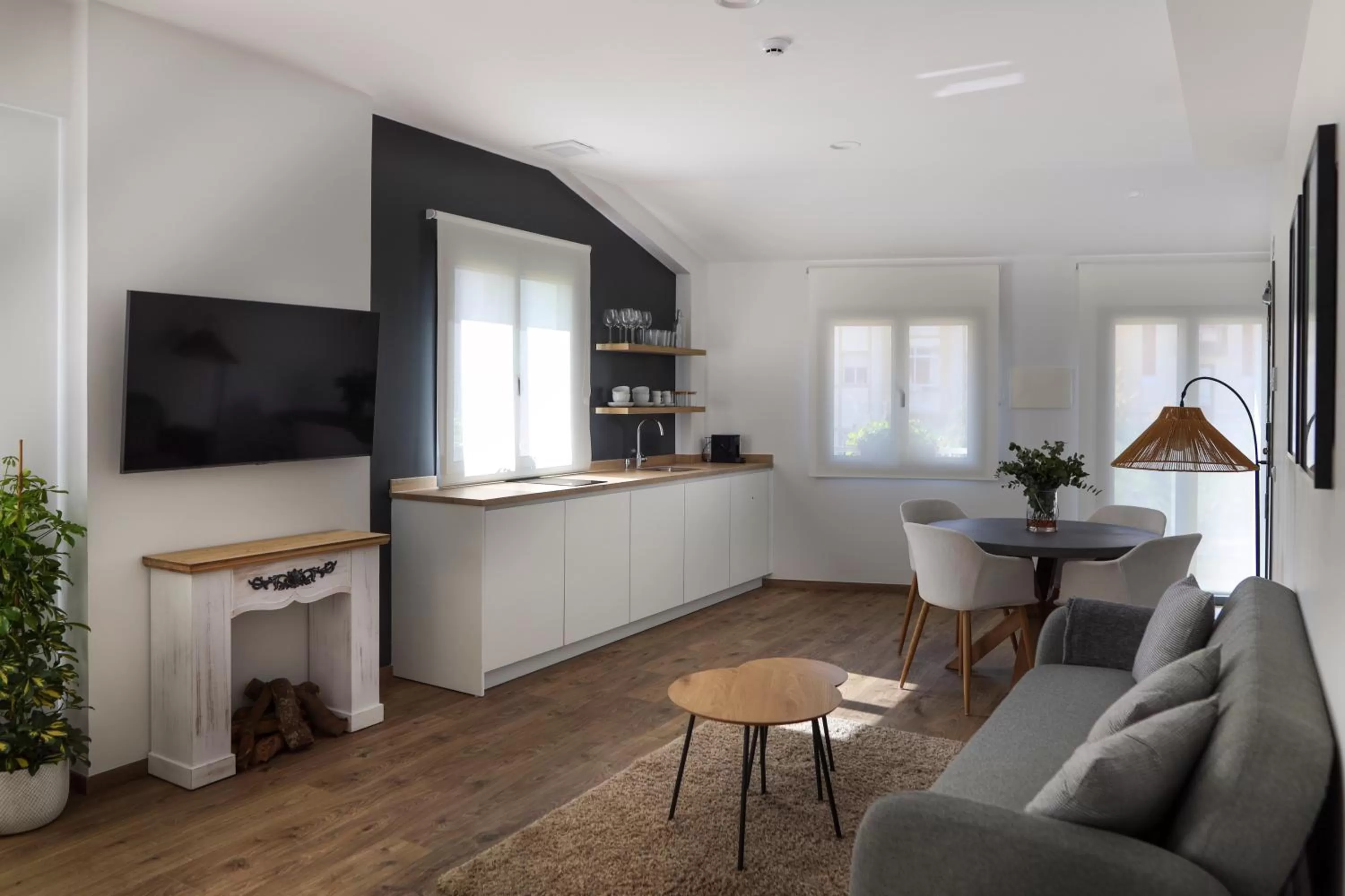 TV and multimedia in Le Petit Boutique Hotel