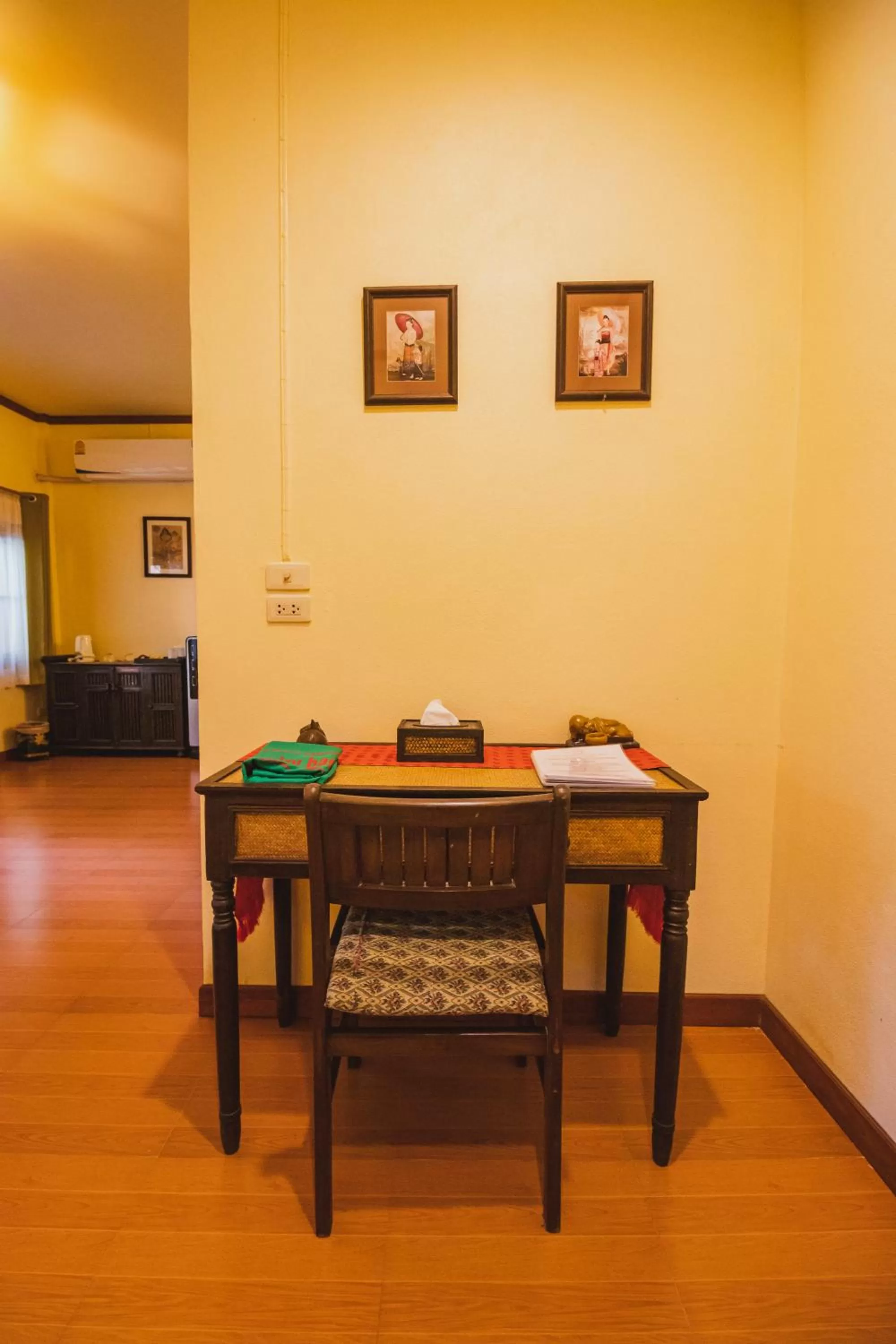 Seating area in Joy's House & Tour