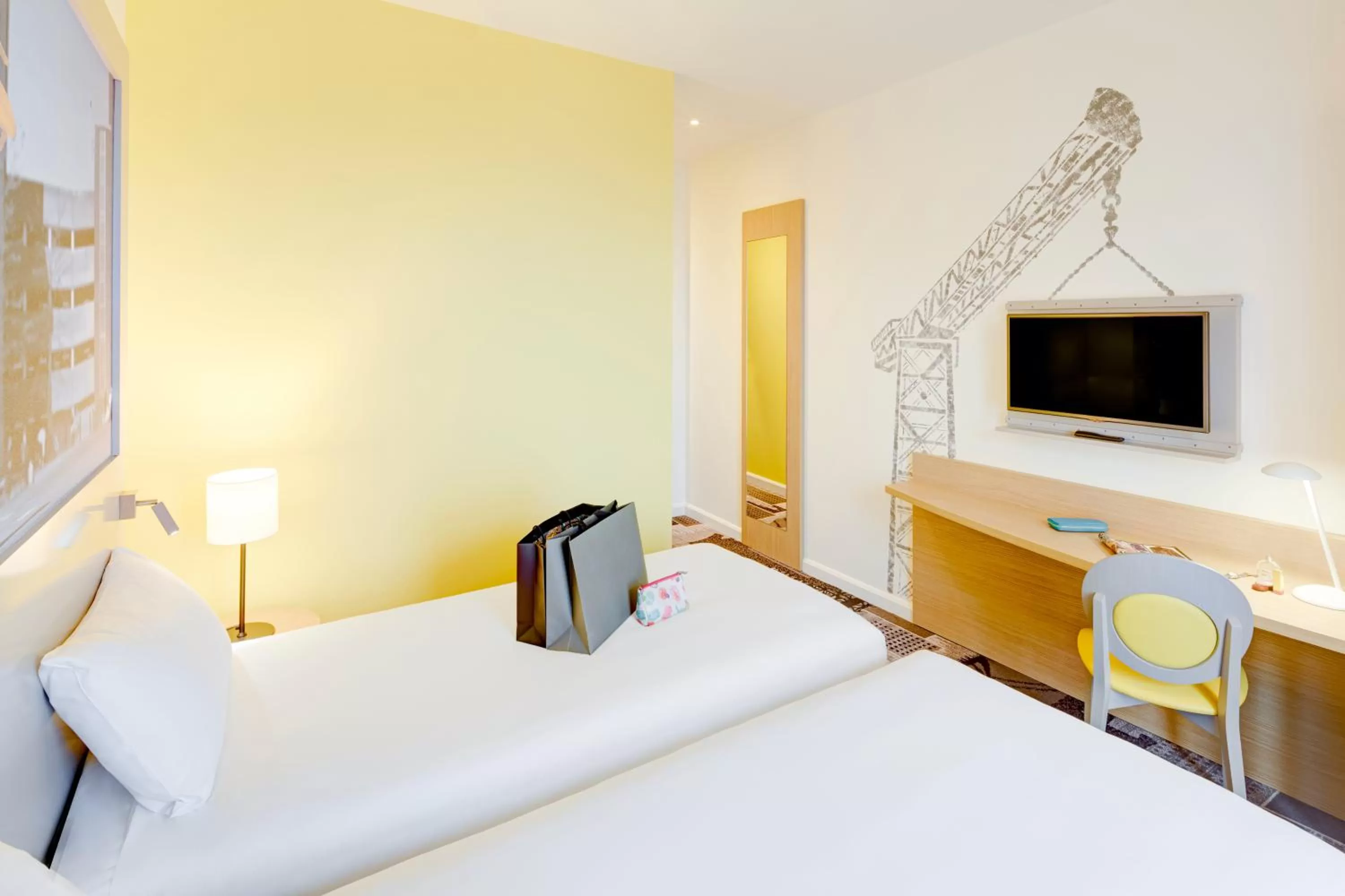 Bed in ibis Styles Glasgow Centre George Square