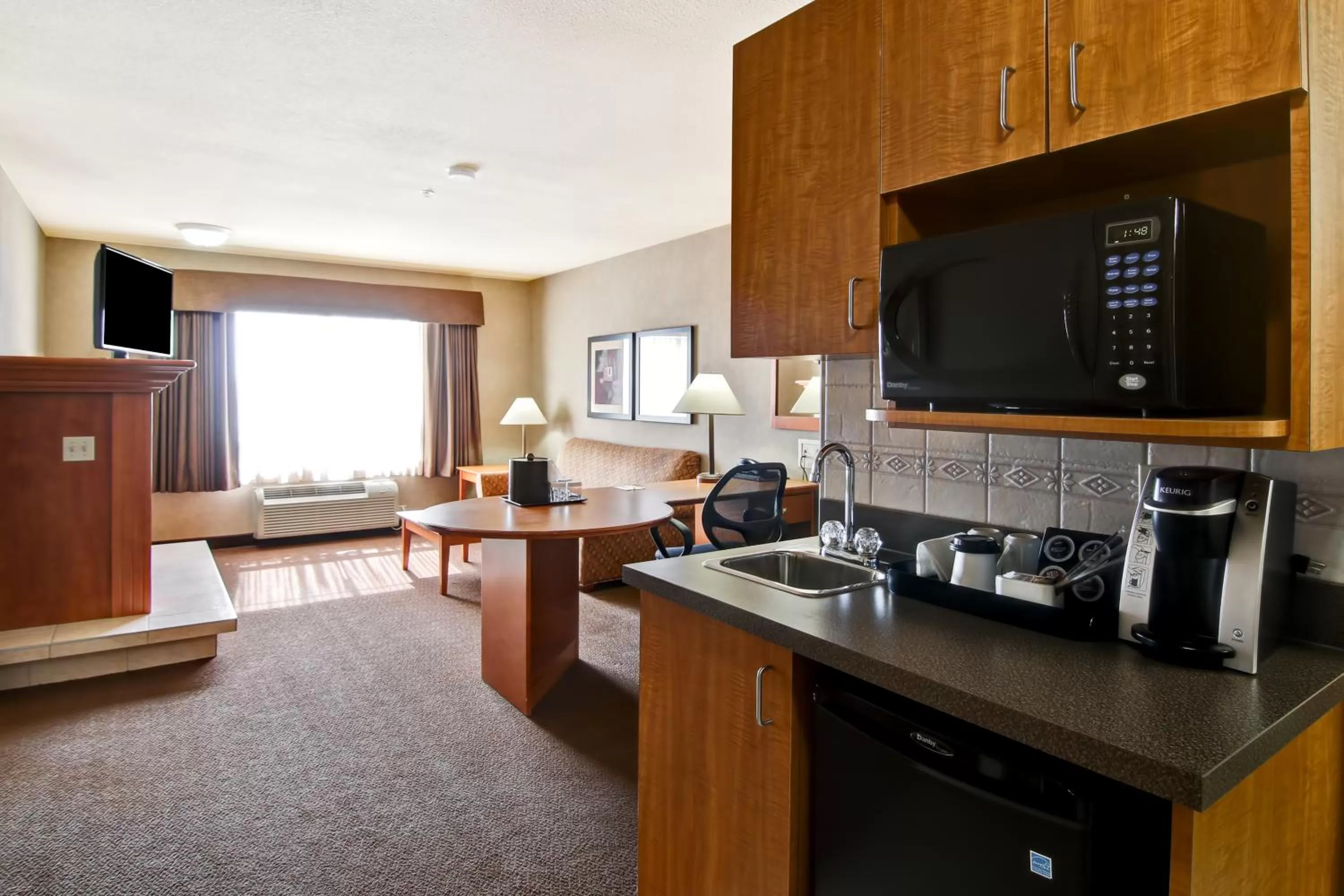 Coffee/tea facilities in Canalta Brooks