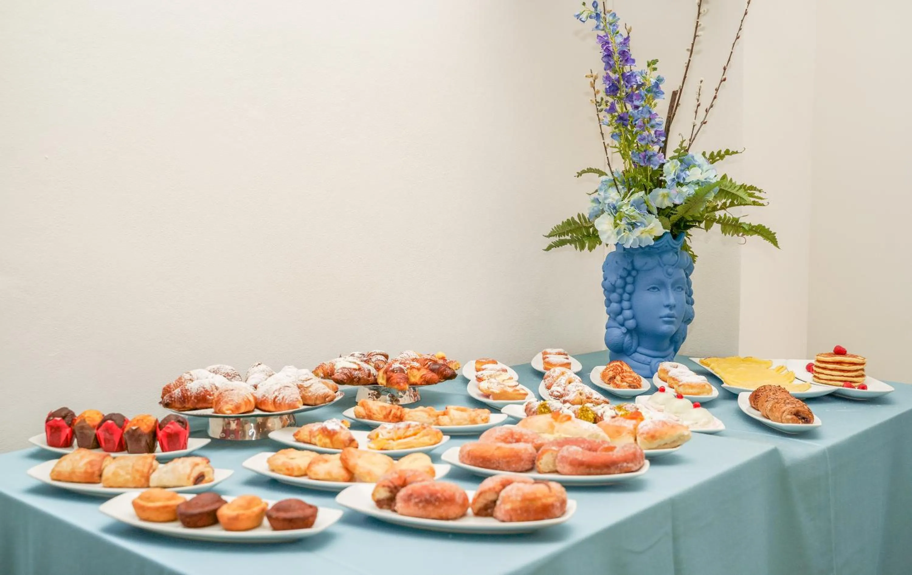 Food and drinks in Hotel Cetarium