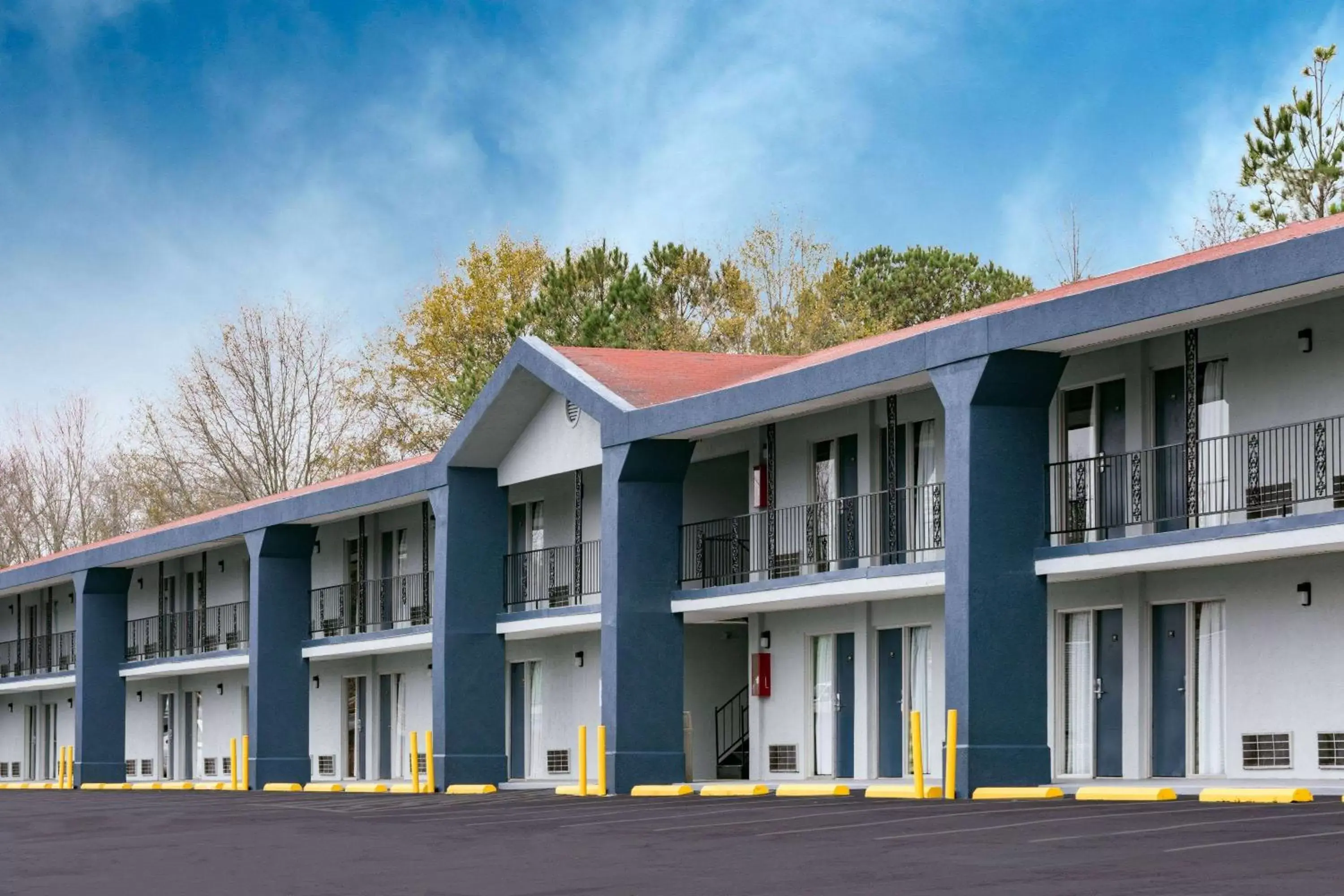 Super 8 by Wyndham Locust Grove Super 8 by Wyndham Locust Grove