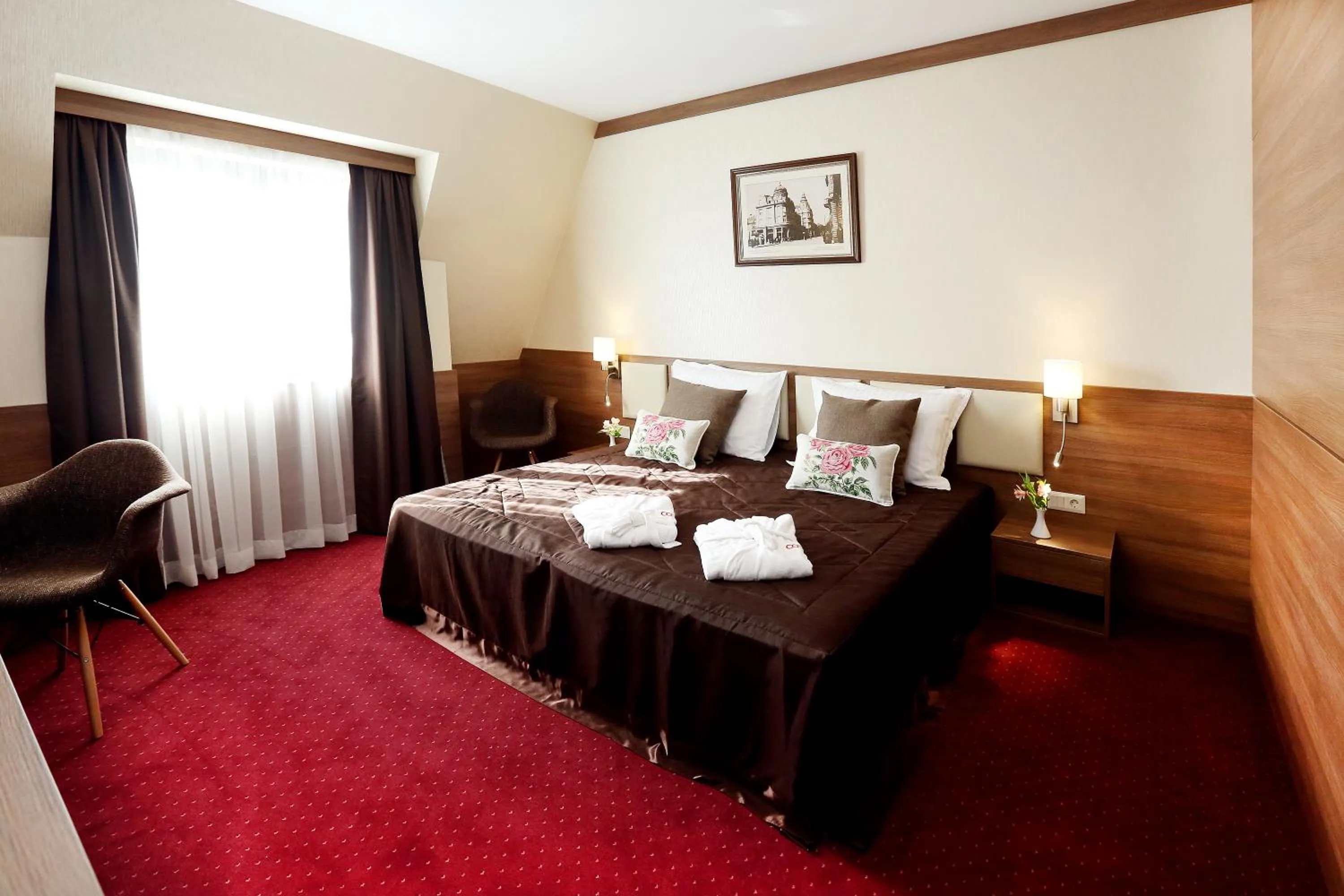 Bedroom, Bed in Hotel COOP, Sofia