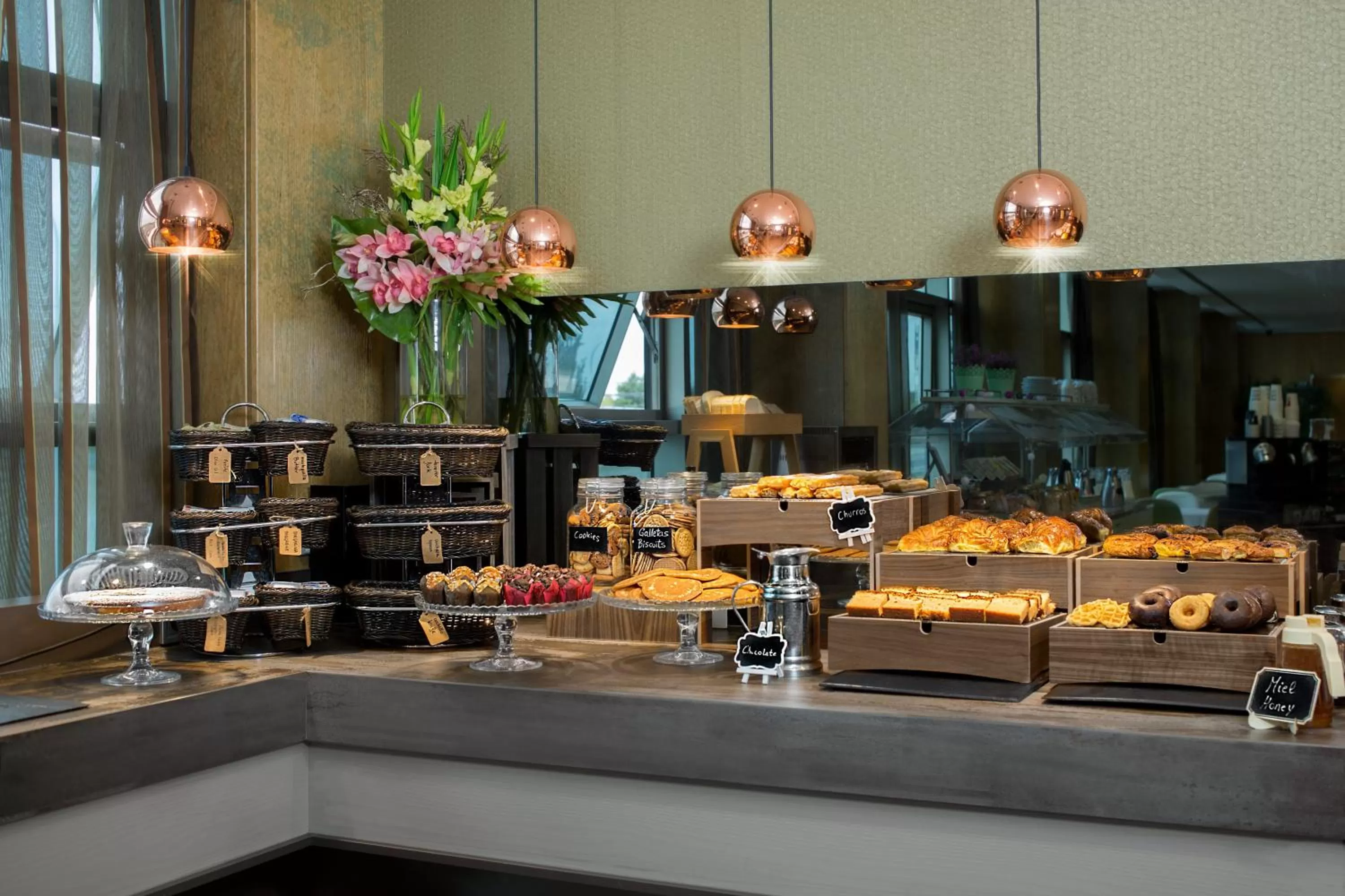 Breakfast in Hotel Crowne Plaza Madrid Airport