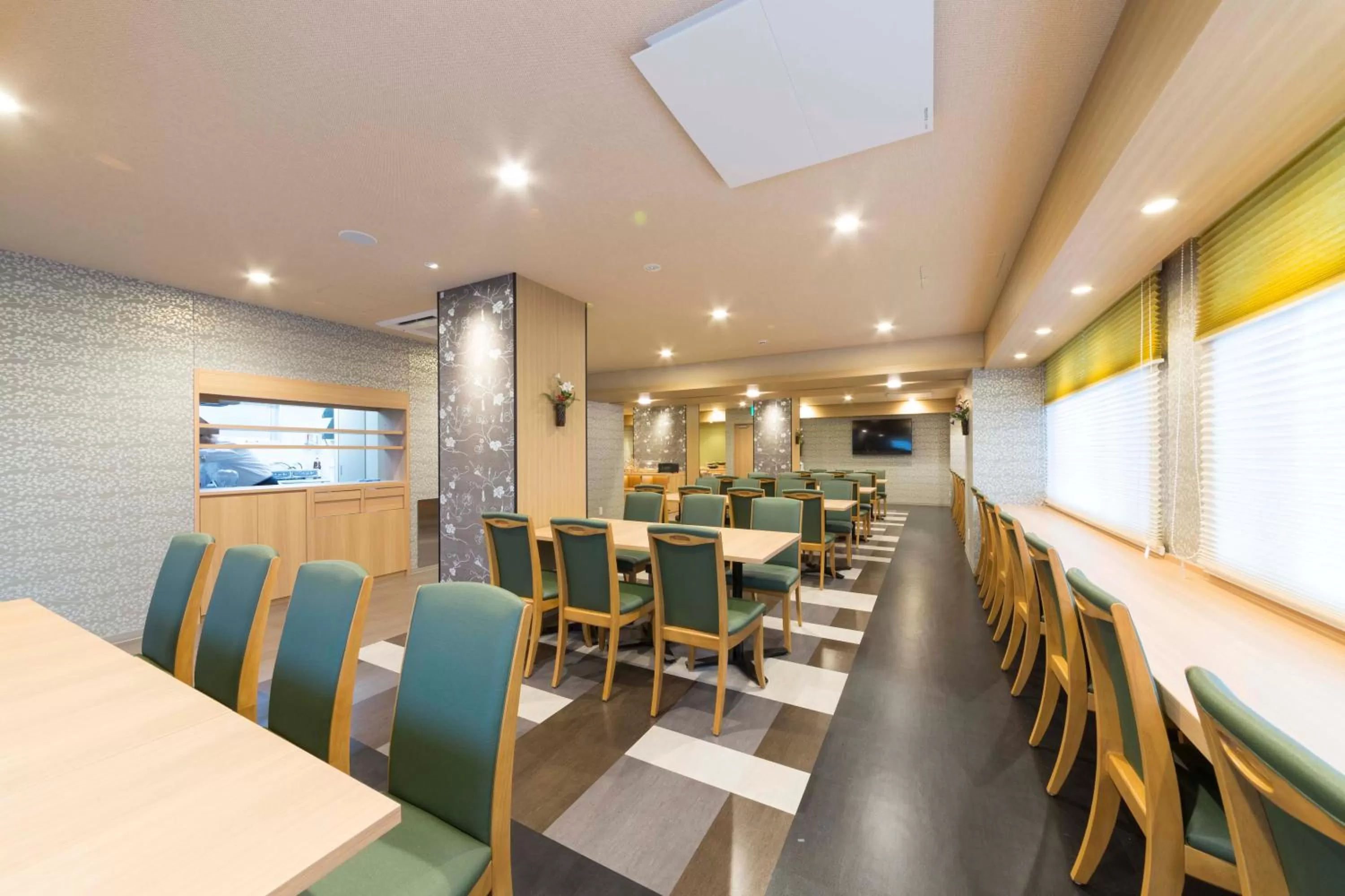 Buffet breakfast in Sanco Inn Kyoto Hachijoguchi Shikinoyu