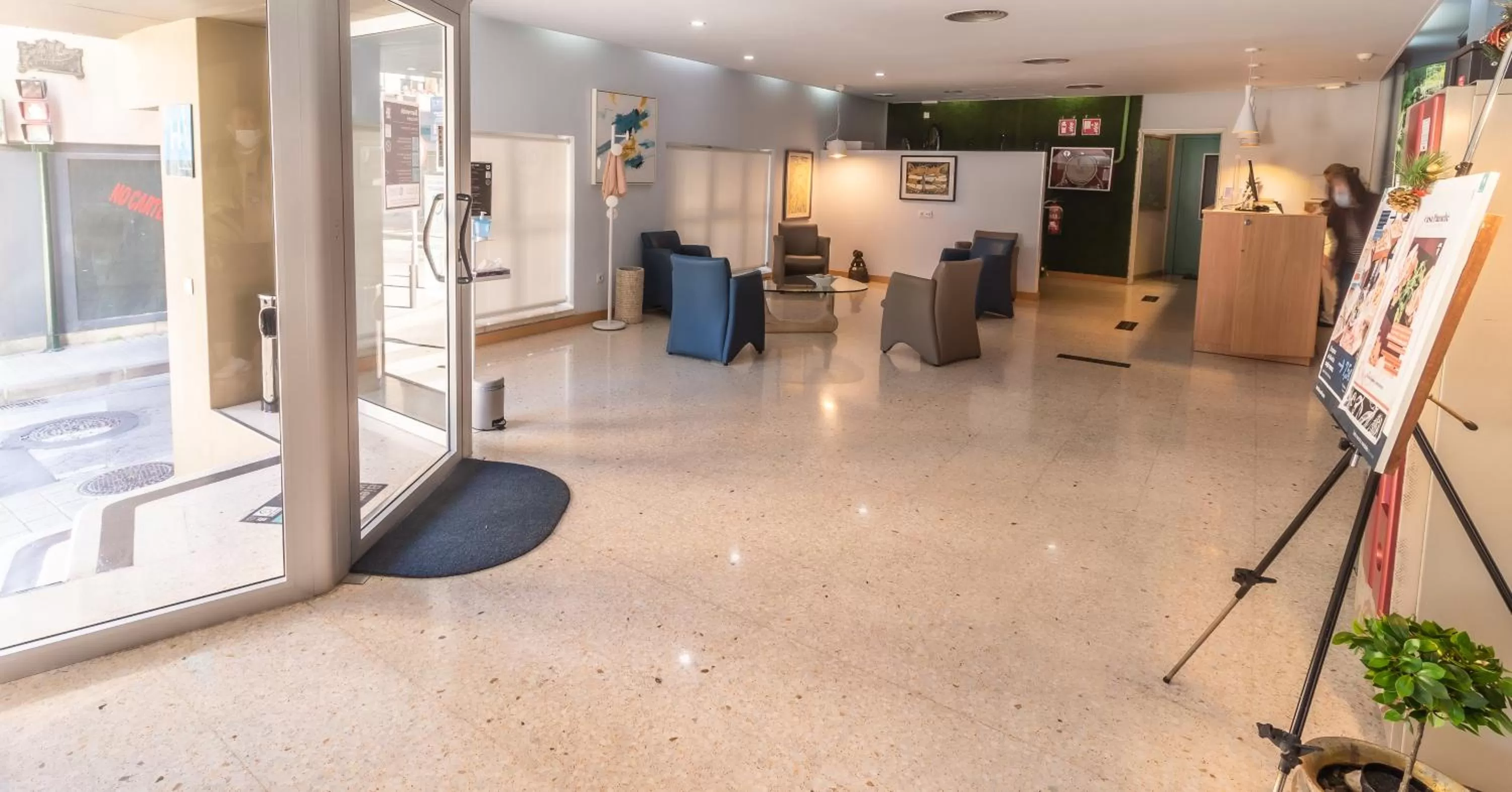 Lobby or reception in Hotel Universal Murcia