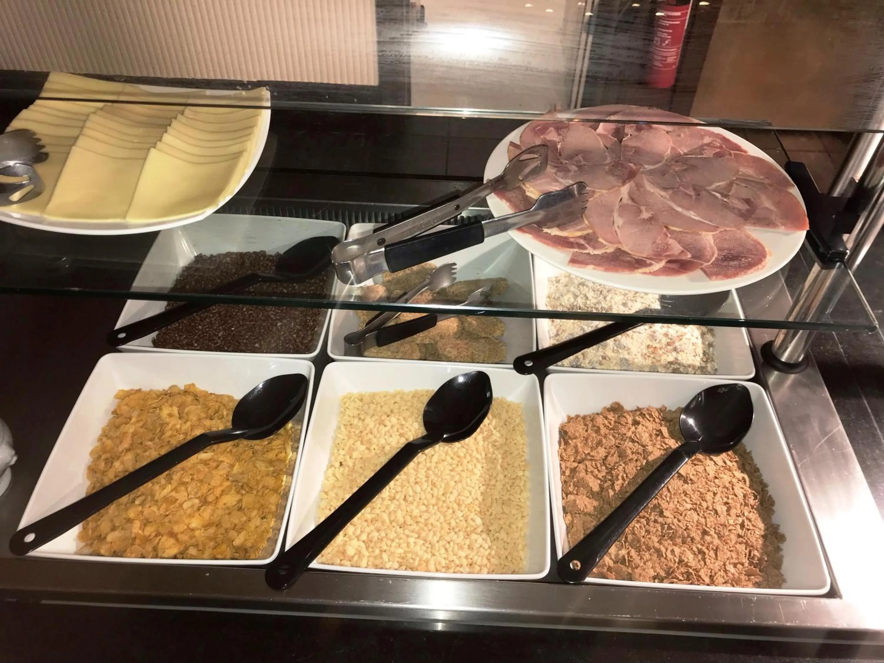 Breakfast in Ben Wyvis Hotel