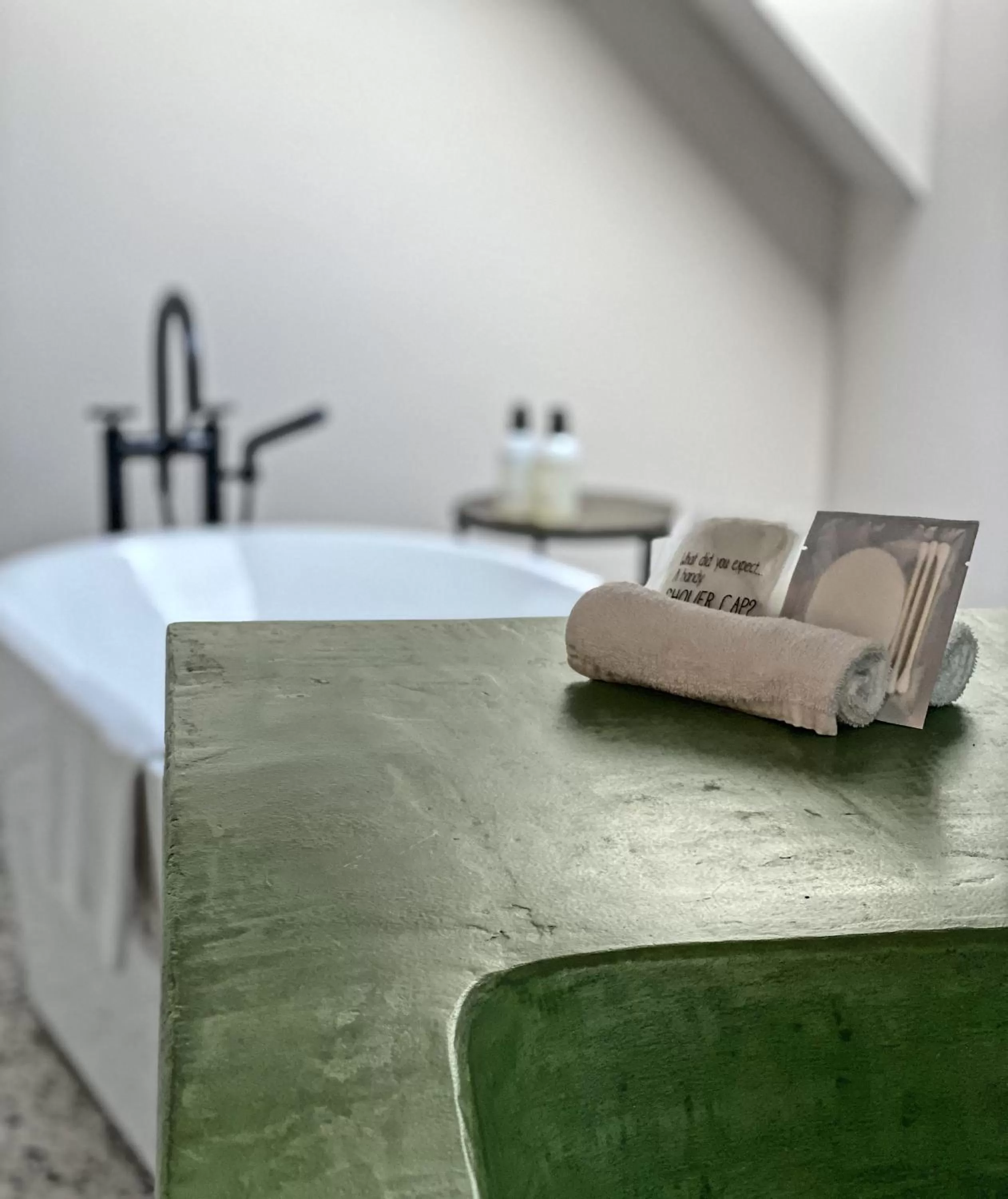 Shower in U Eat & Sleep Antwerp