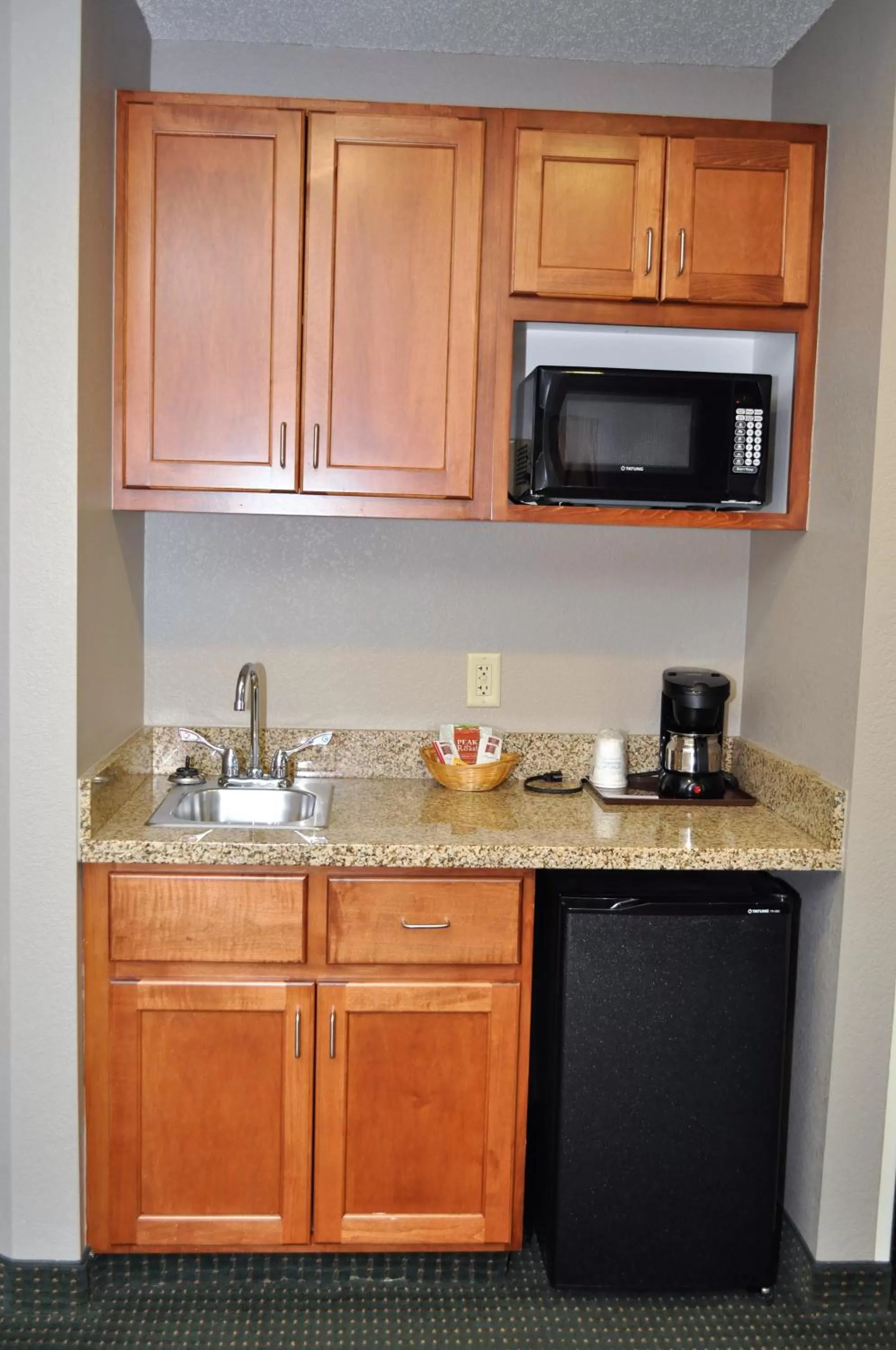 Super 8 by Wyndham Clearfield