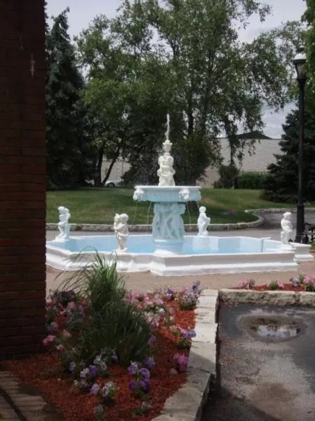 Facade/entrance in Chateau Hotel and Conference Center